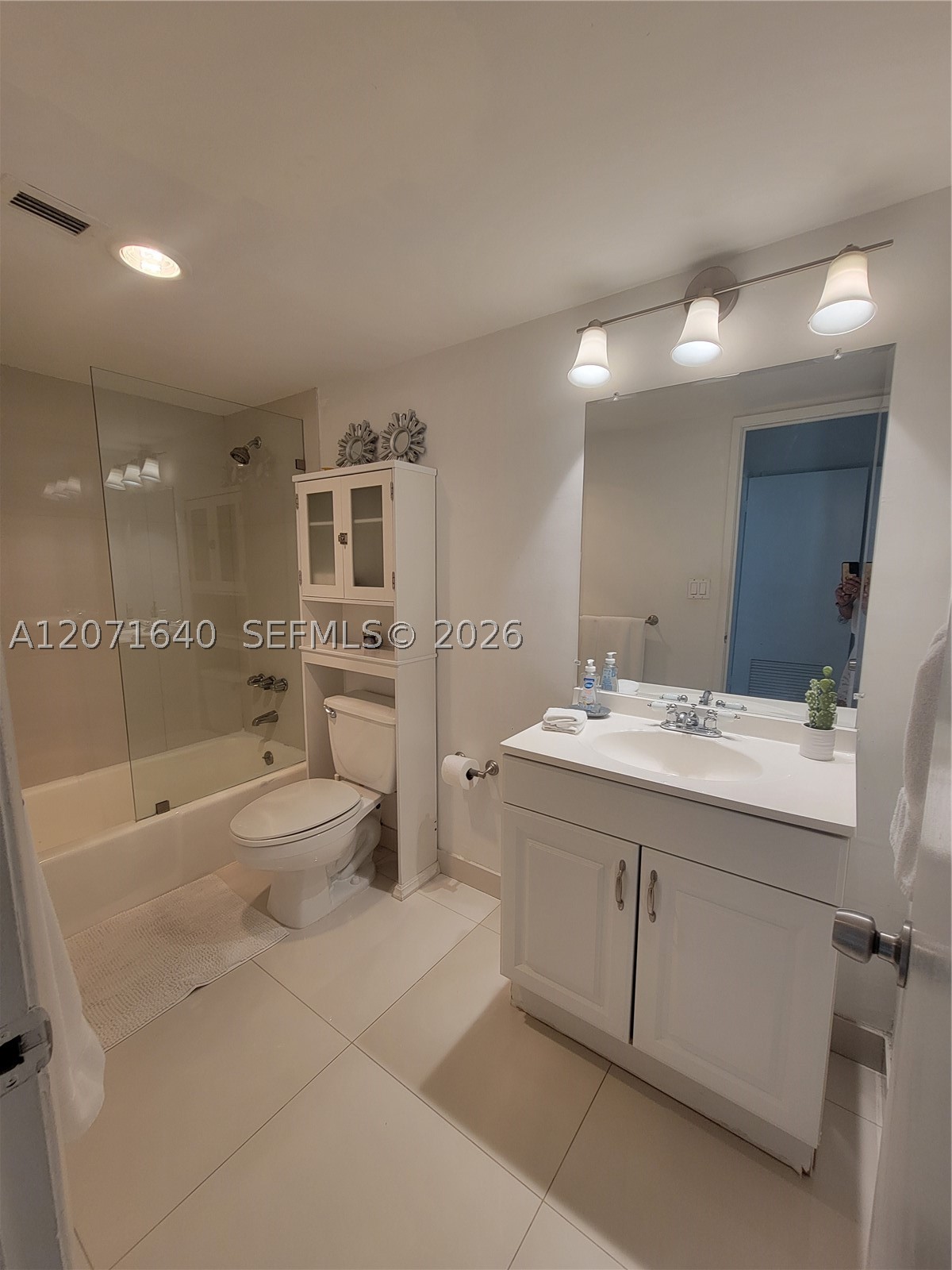 19380 Collins Ave Ph21 Property Photo 11
