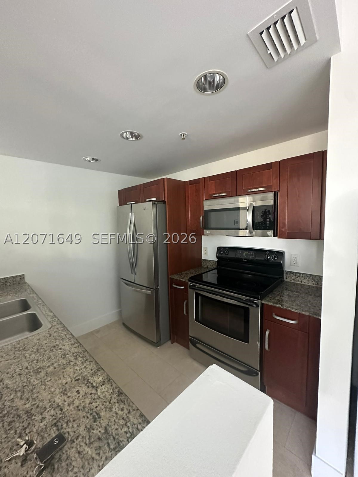 7728 Collins Av 1 Property Photo 2
