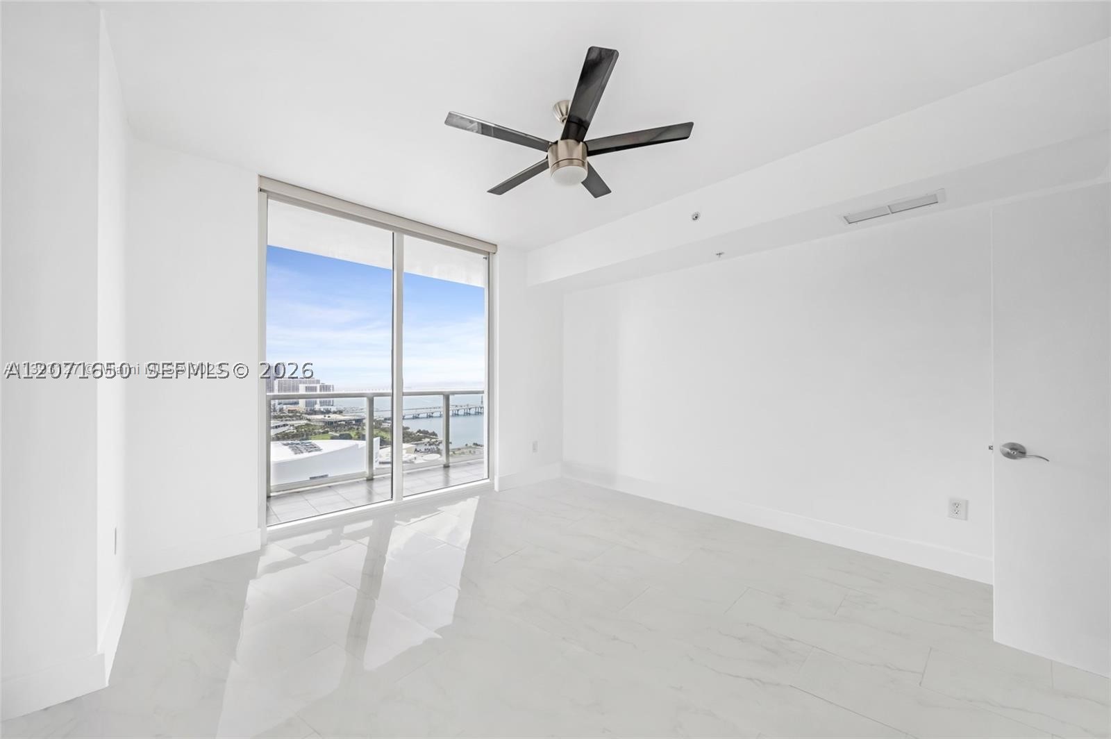 244 Biscayne Blvd 3704 Property Photo 14