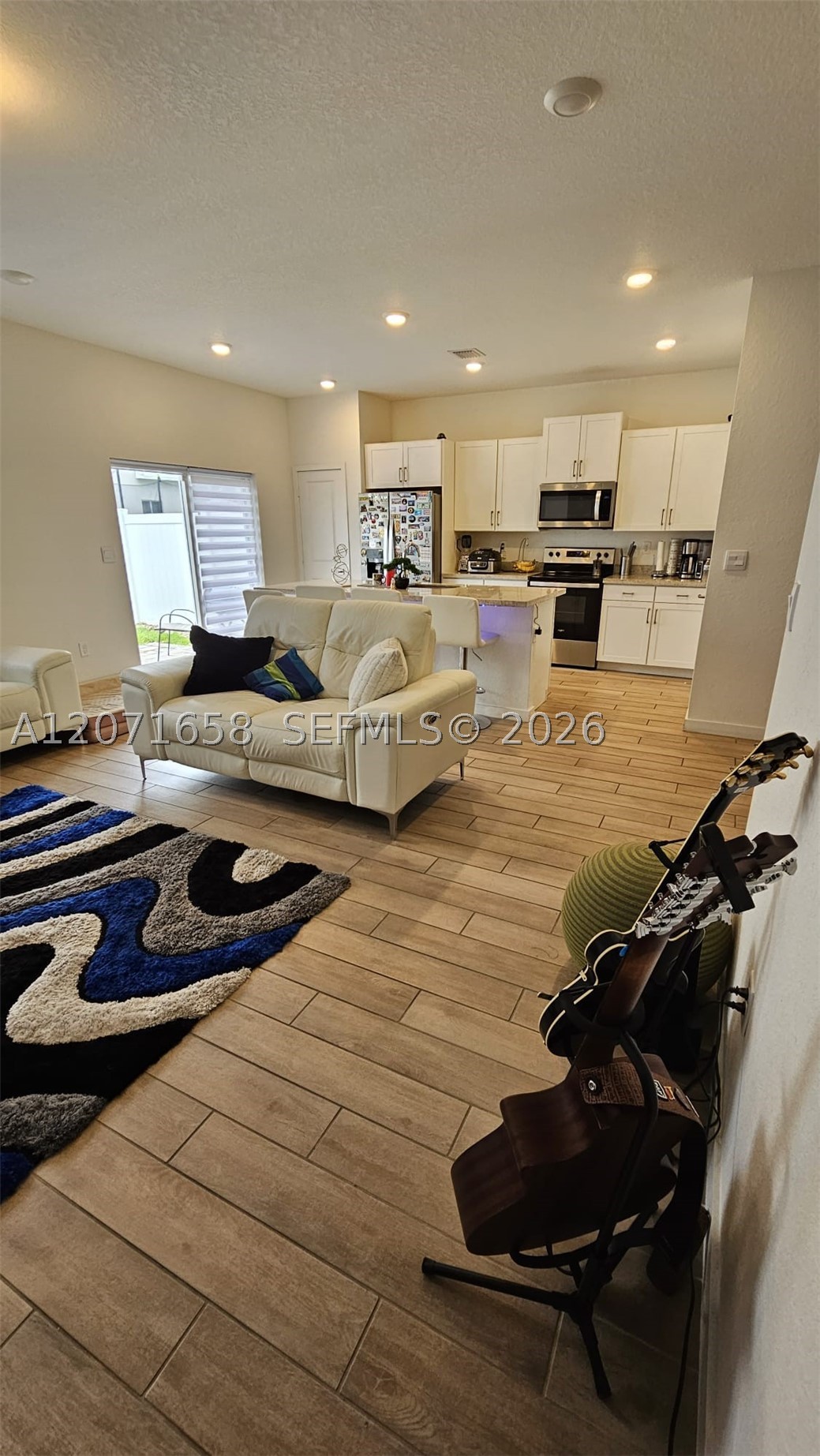 1677 Se 8th Ave Property Photo 6