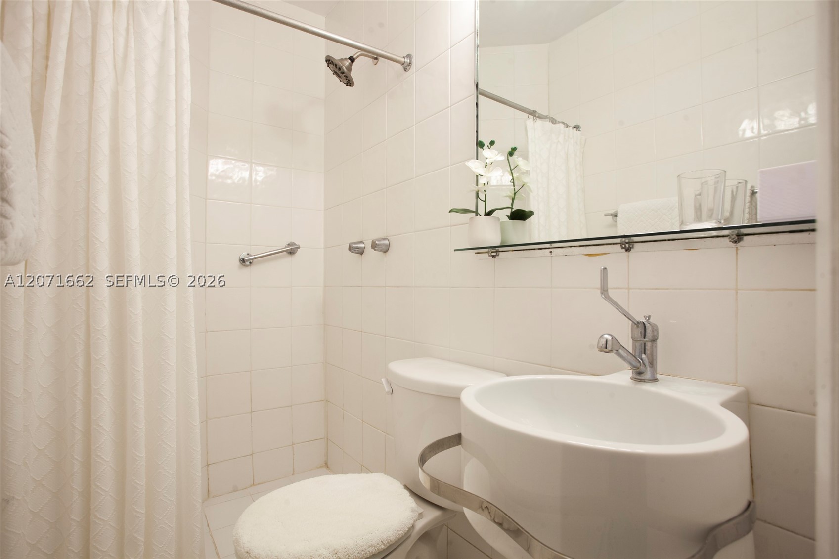 4720 Pine Tree Dr 1 Property Photo 1