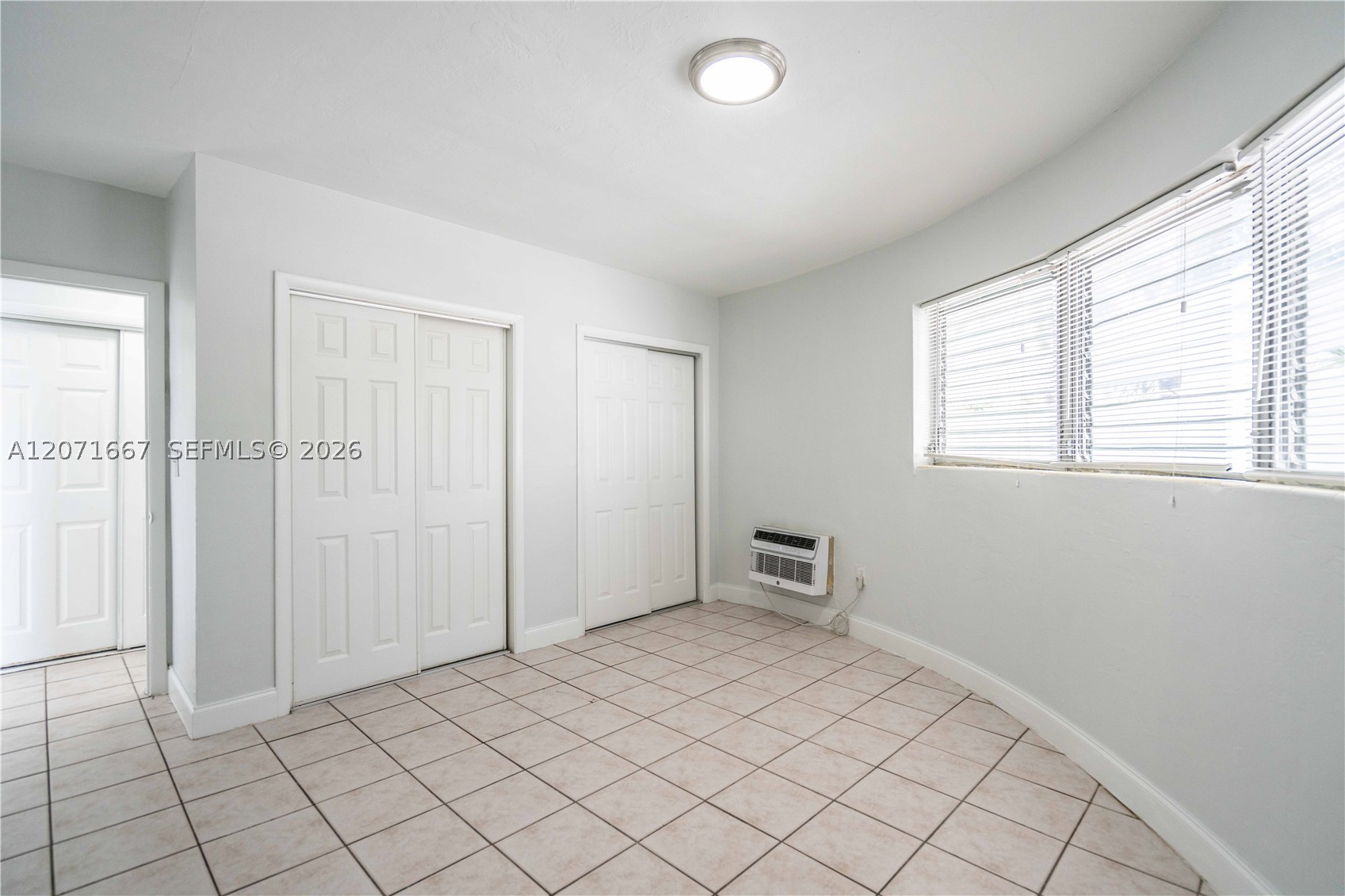 7640 Carlyle Ave 7a Property Photo 9