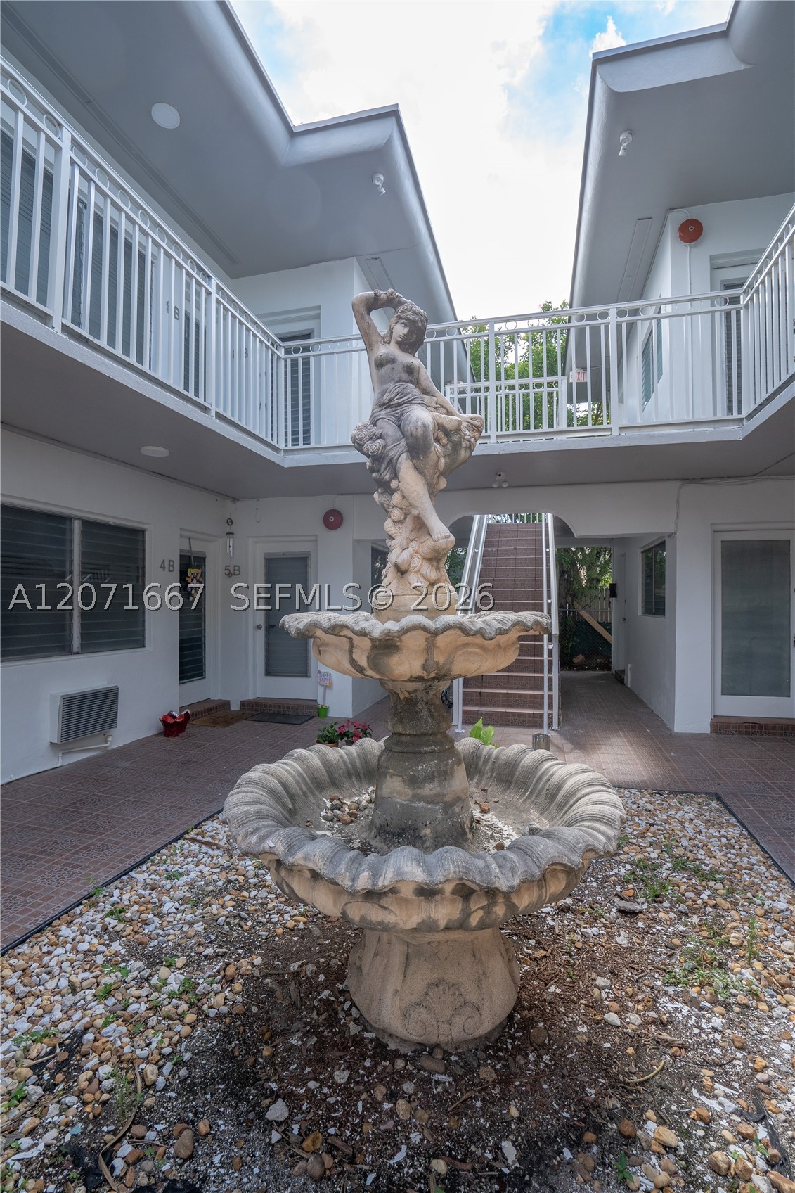 7640 Carlyle Ave 7a Property Photo 16