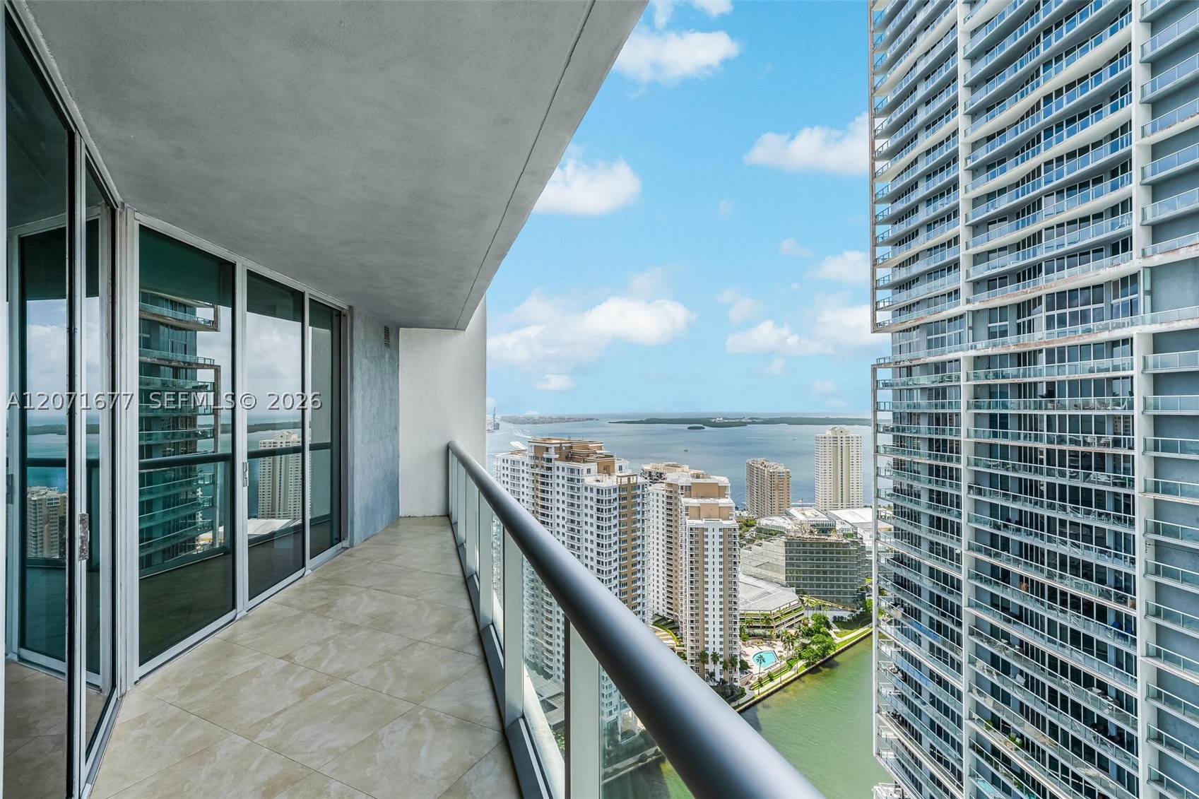 475 Brickell Ave 3811 Property Photo 1