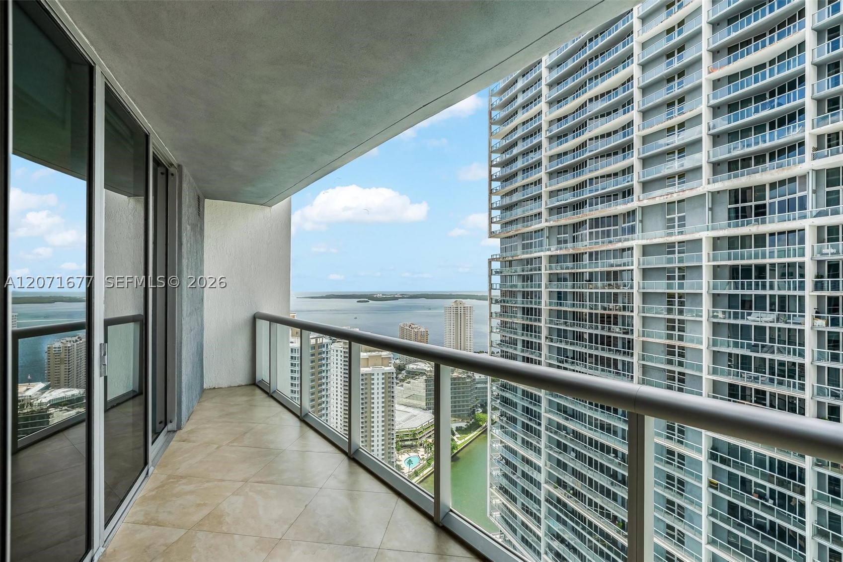 475 Brickell Ave 3811 Property Photo 5