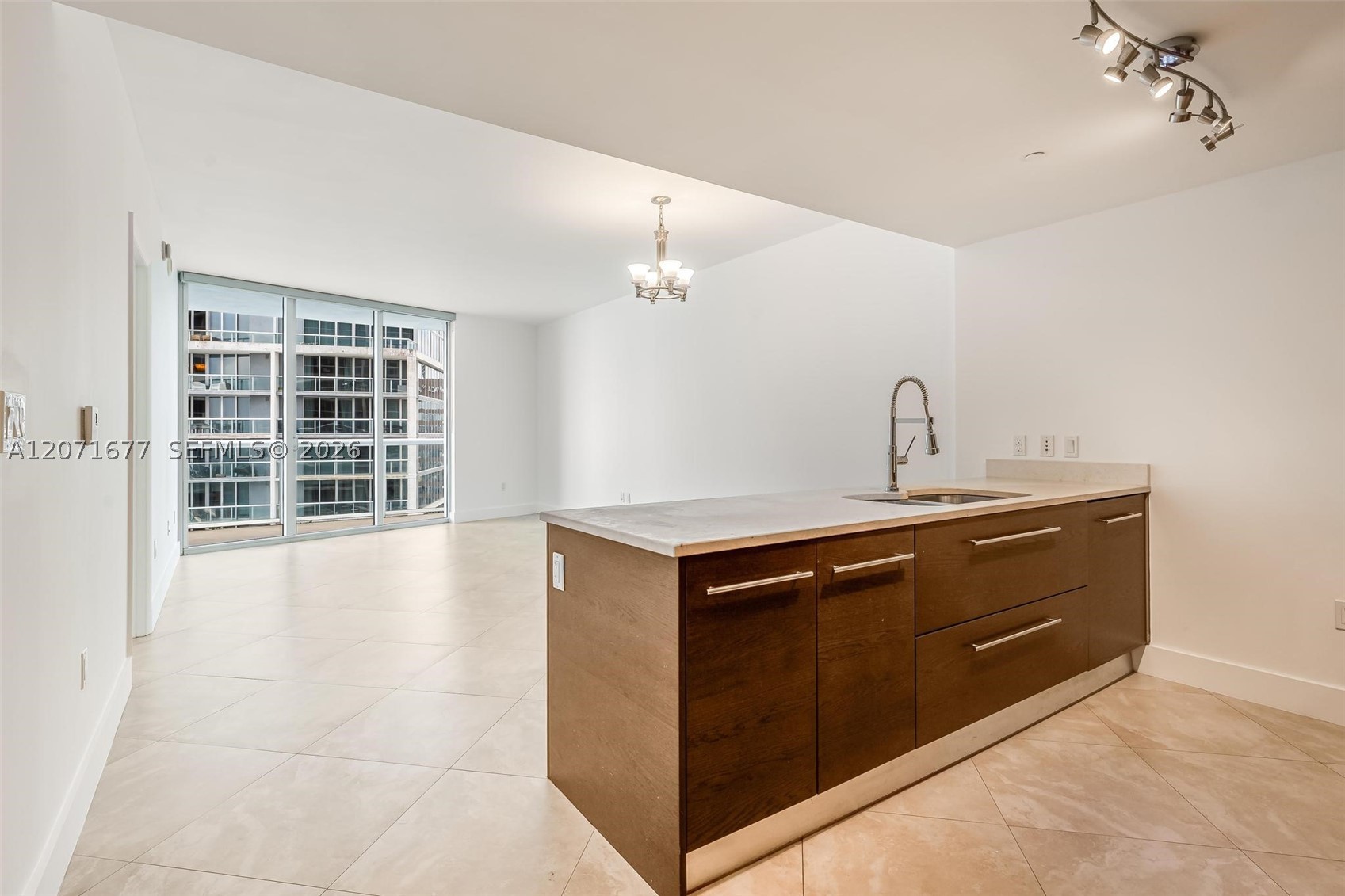 475 Brickell Ave 3811 Property Photo 8