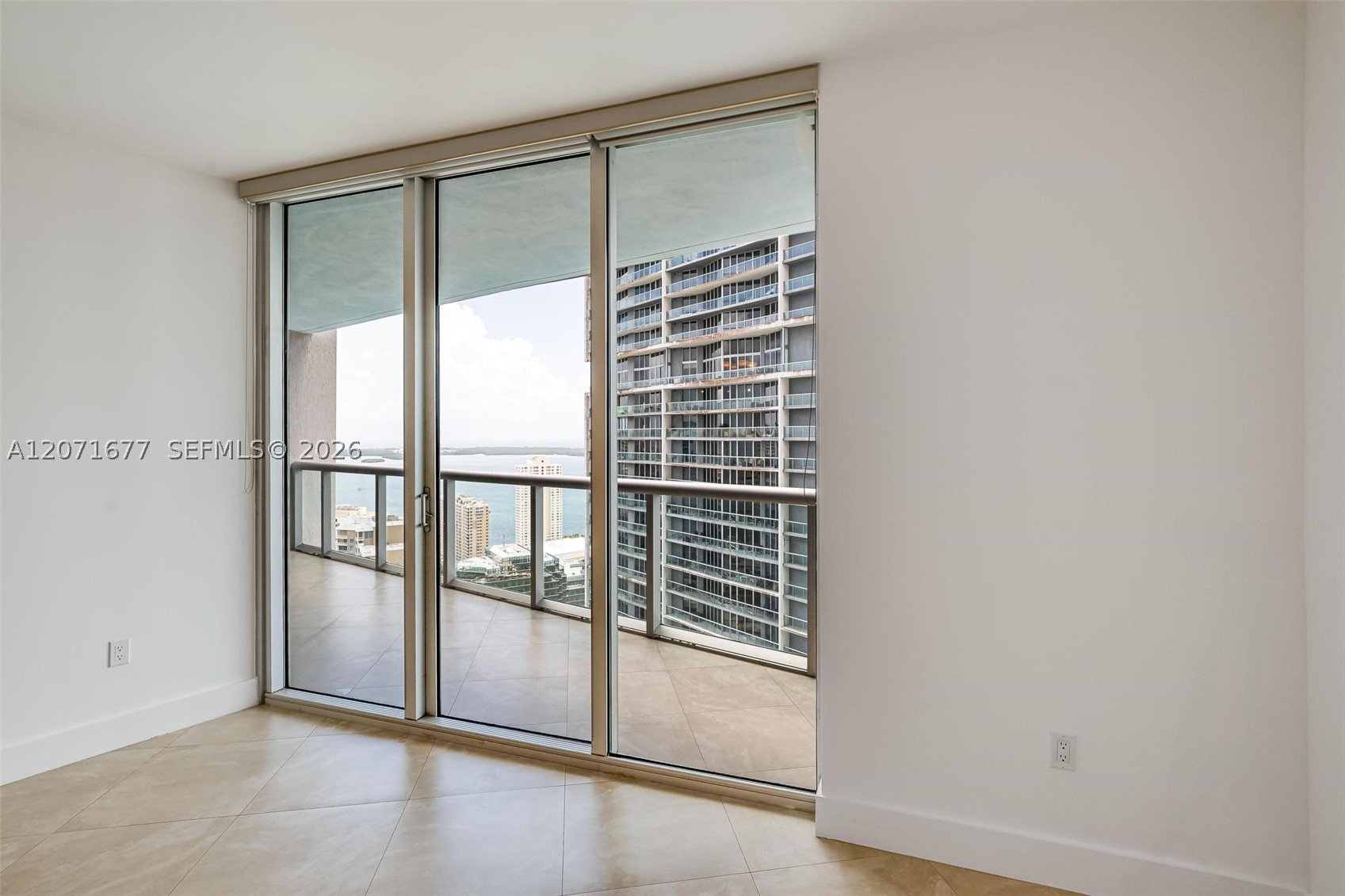 475 Brickell Ave 3811 Property Photo 18