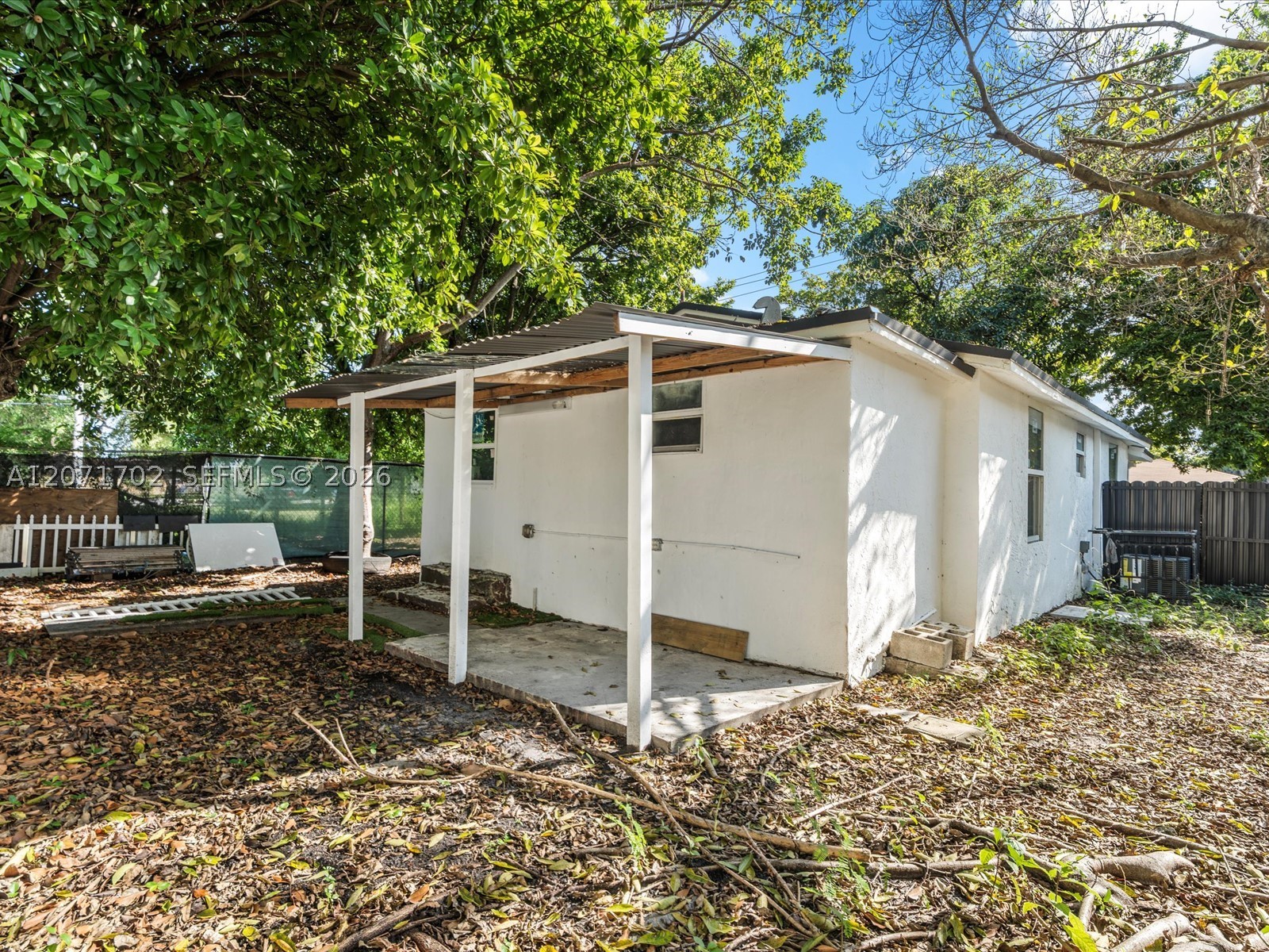 1829 NW 62nd Ter Property Photo 1