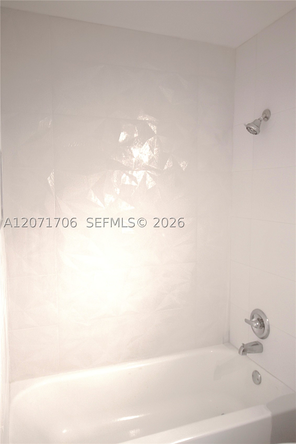 2166 Ne 56th St 203 Property Photo 19