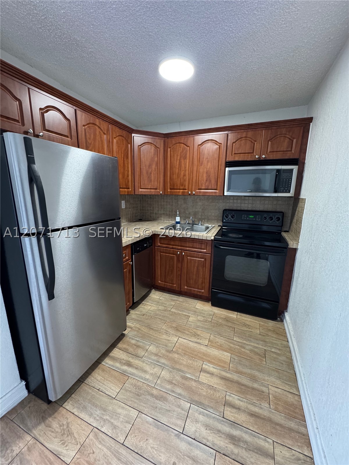 444 Sw 4th St 402 Property Photo 5