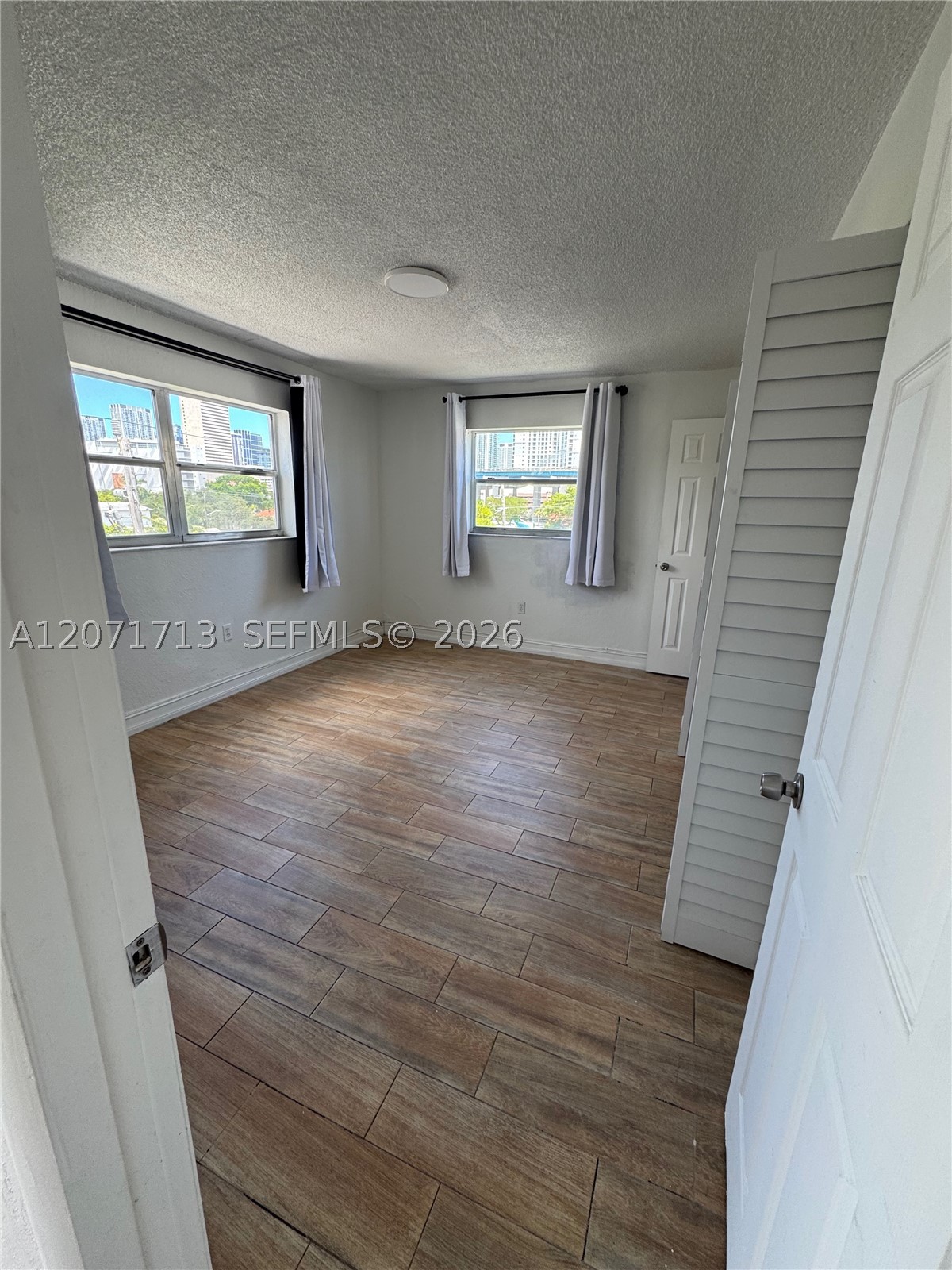 444 Sw 4th St 402 Property Photo 8