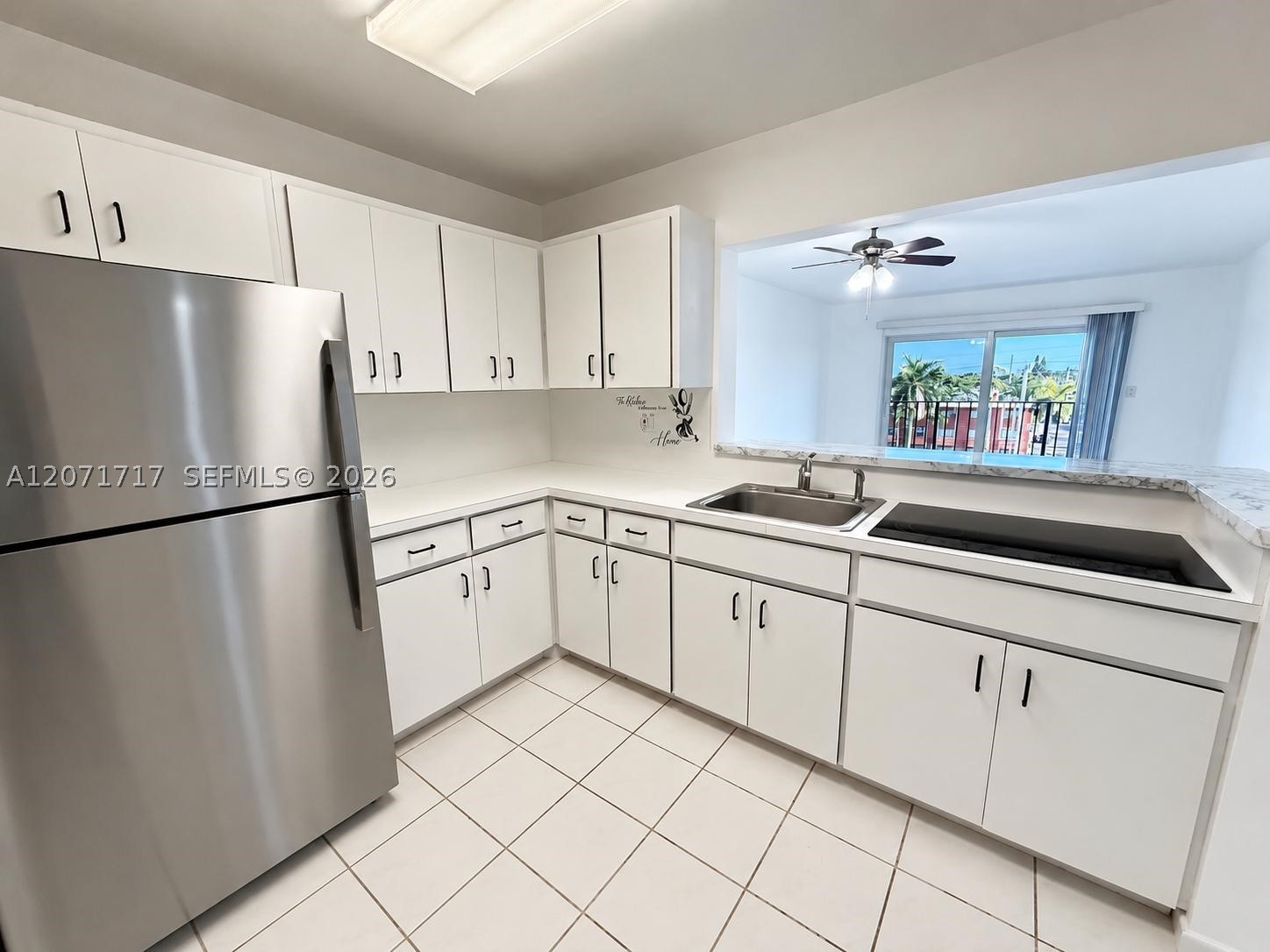 5199 Nw 7th St 501e Property Photo 6