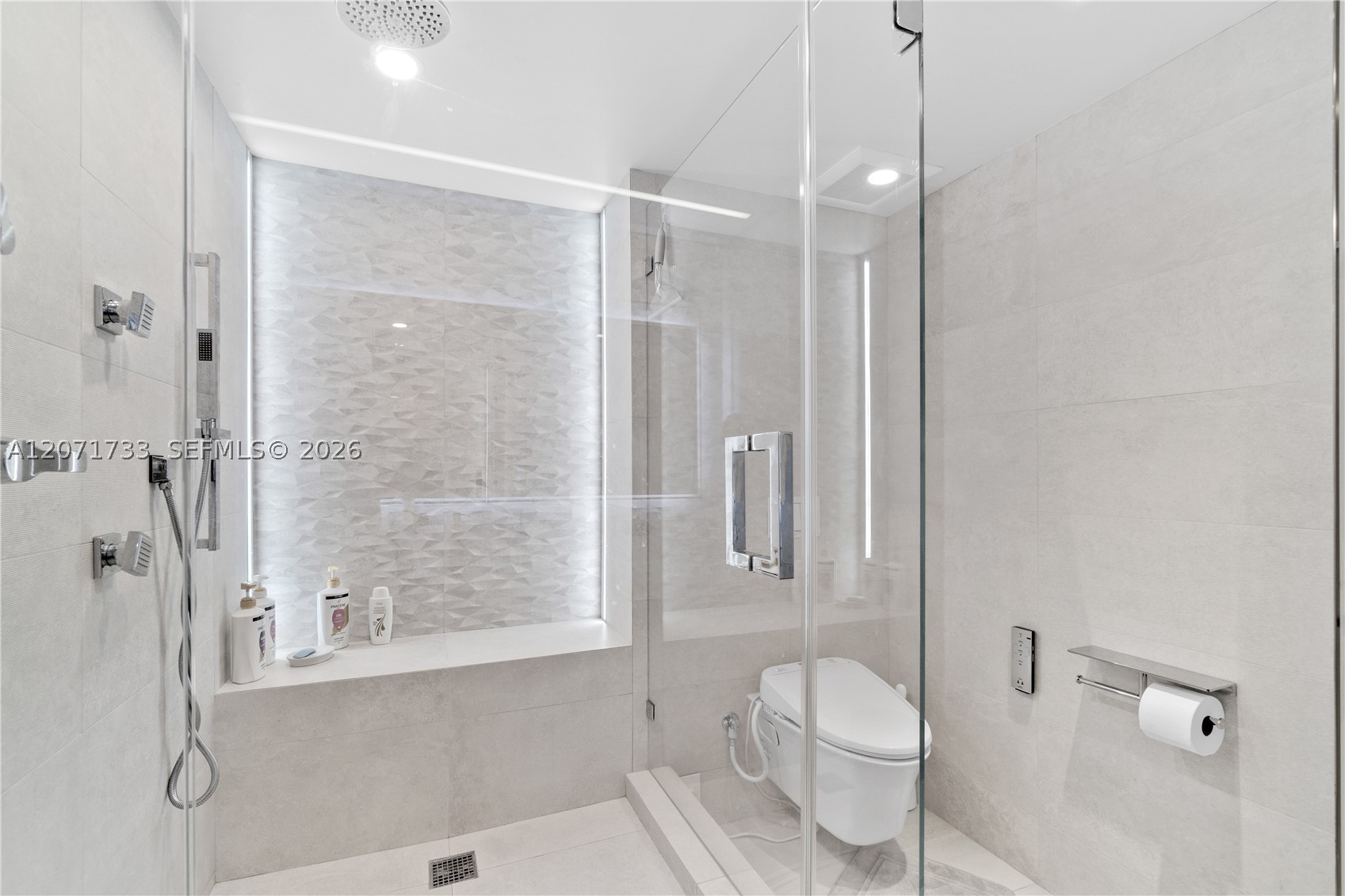5555 Collins Ave 5a Property Photo 16
