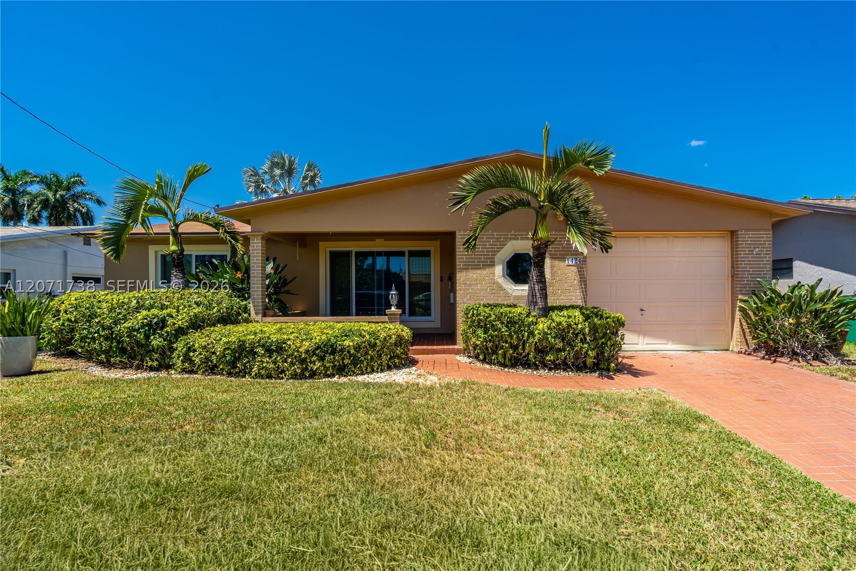 1424 Nautilus Isle