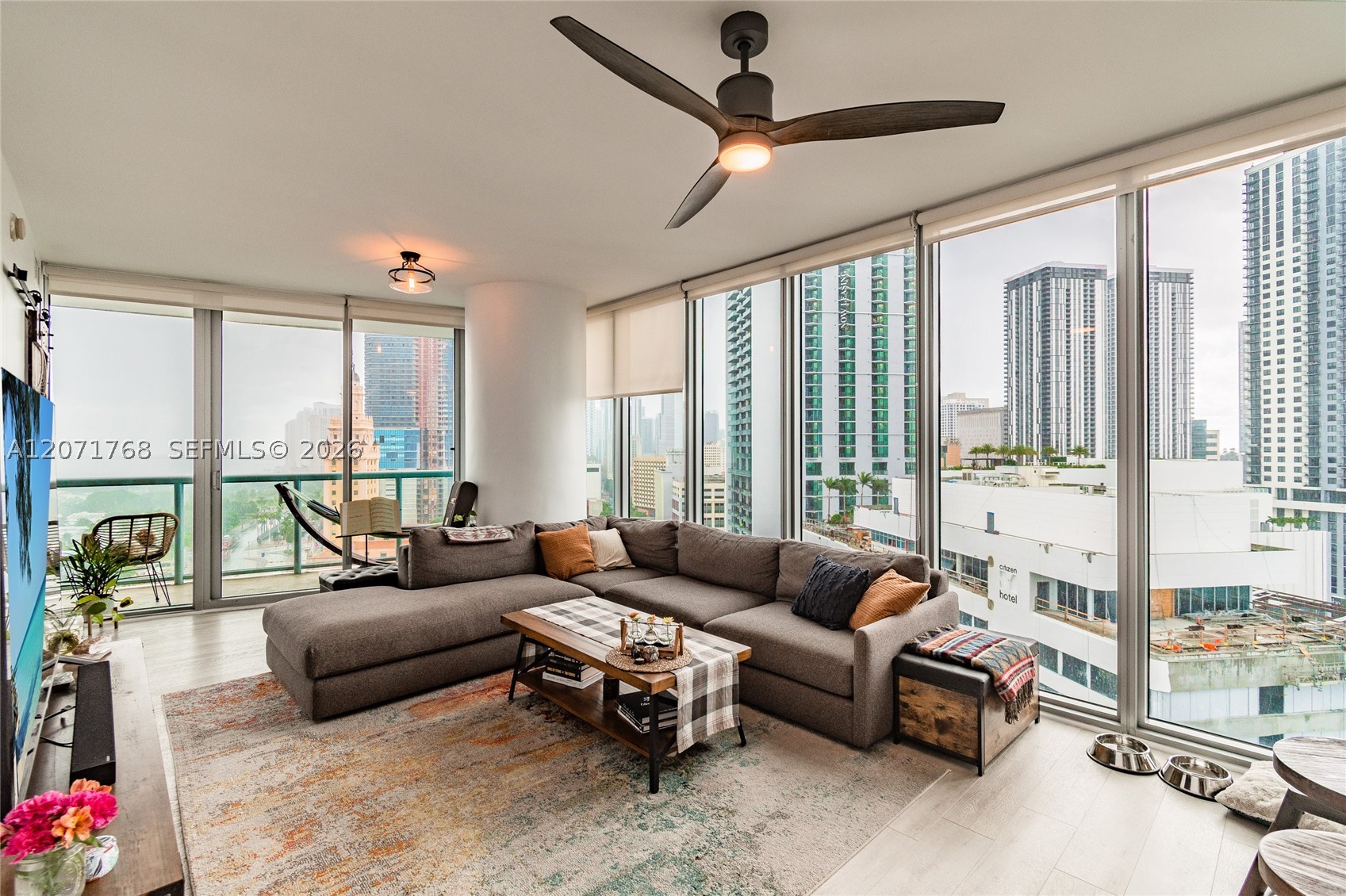 888 Biscayne Blvd 1601 Property Photo 8