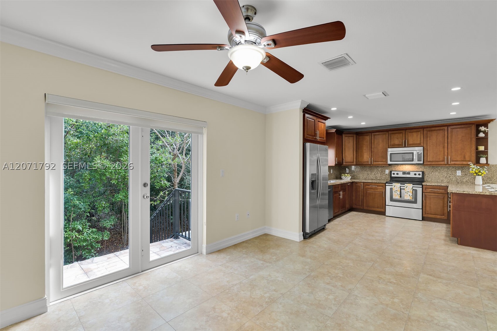 30 Seagate Blvd Property Photo 19