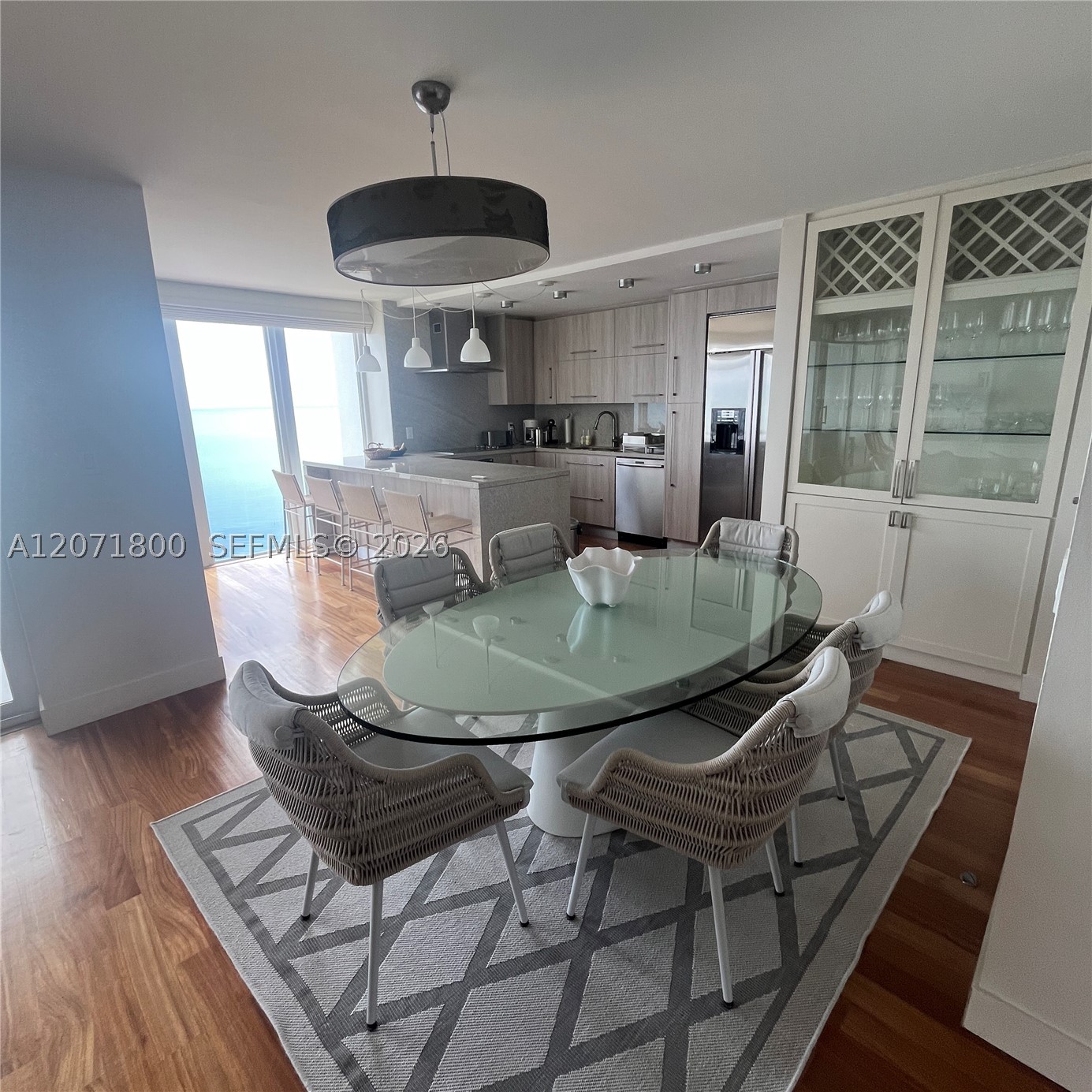 881 Ocean Dr 18b Property Photo 6