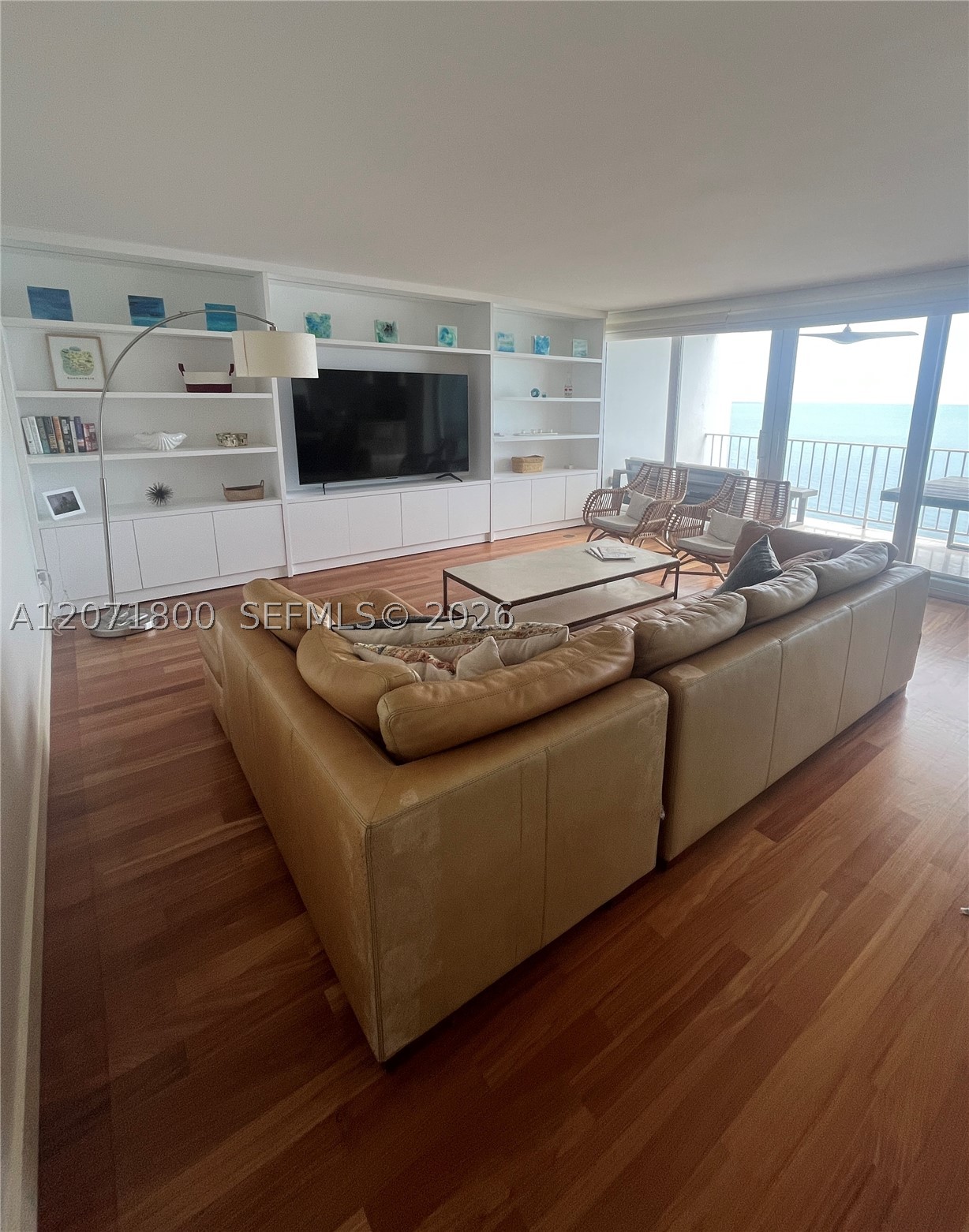 881 Ocean Dr 18b Property Photo 8