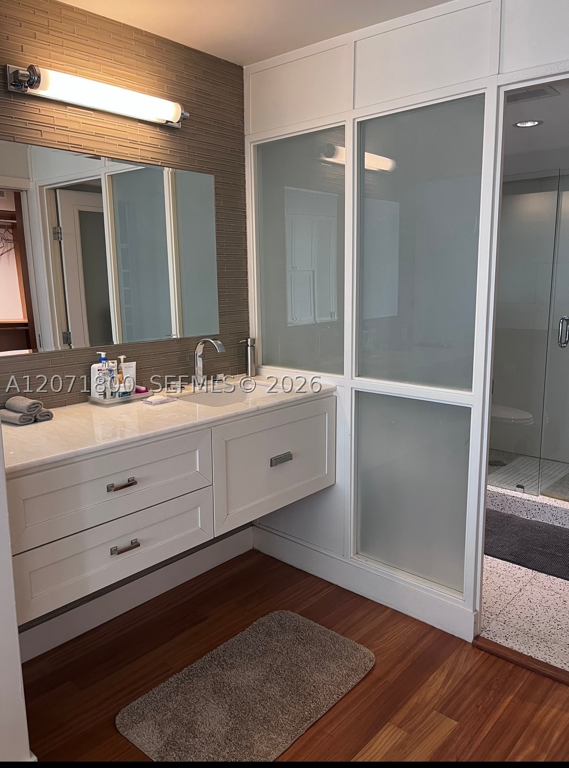 881 Ocean Dr 18b Property Photo 12