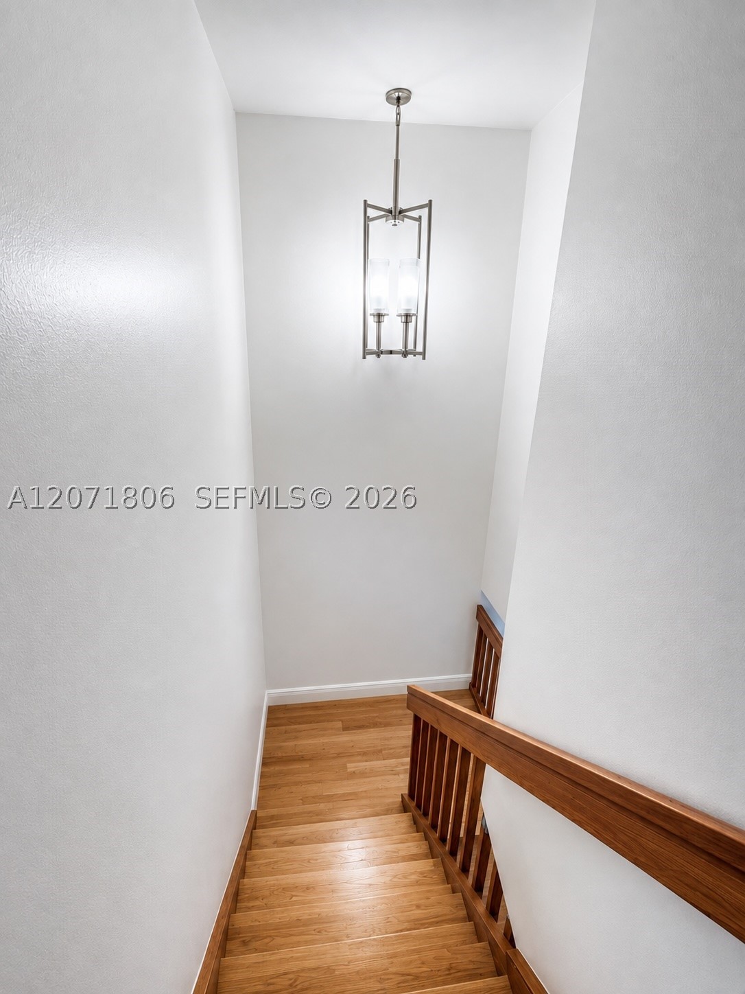 2561 W 60th Pl 102-1 Property Photo 10