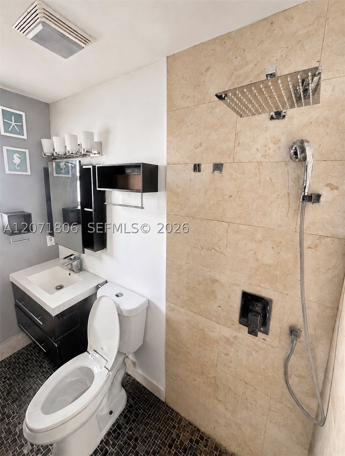 2561 W 60th Pl 102-1 Property Photo 12