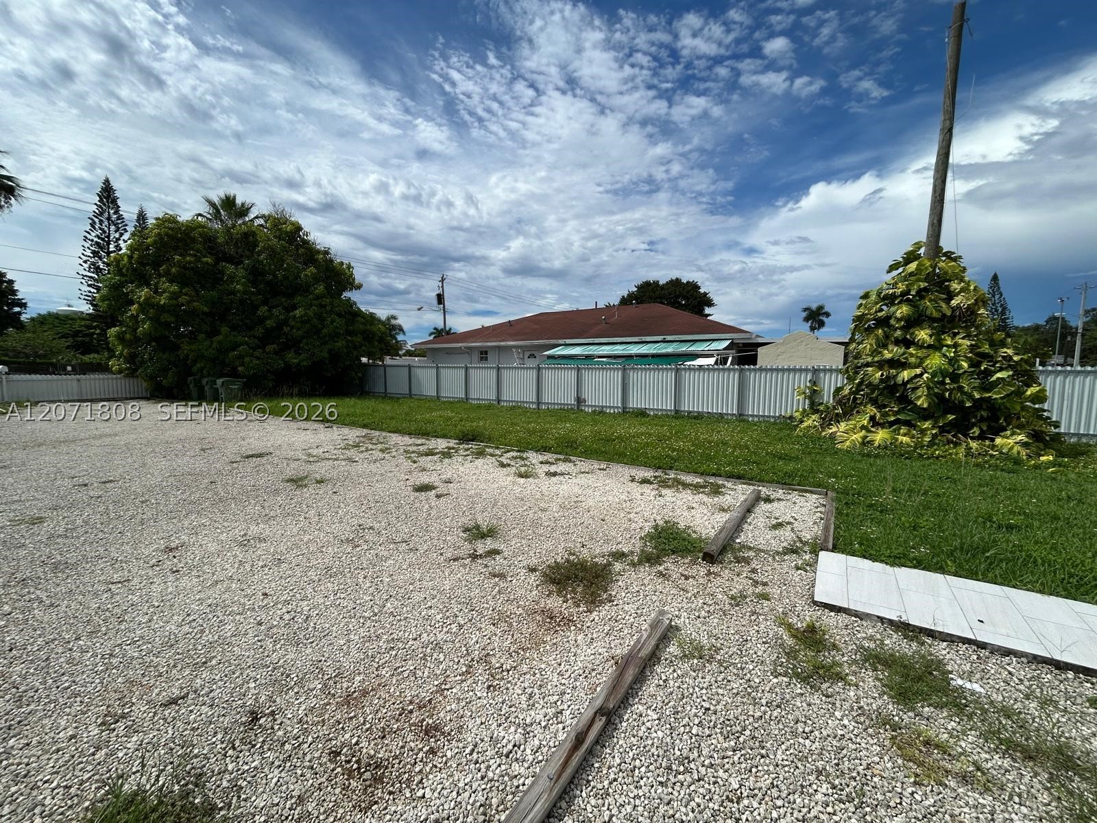 821 Nw 1st Ave B Property Photo 15