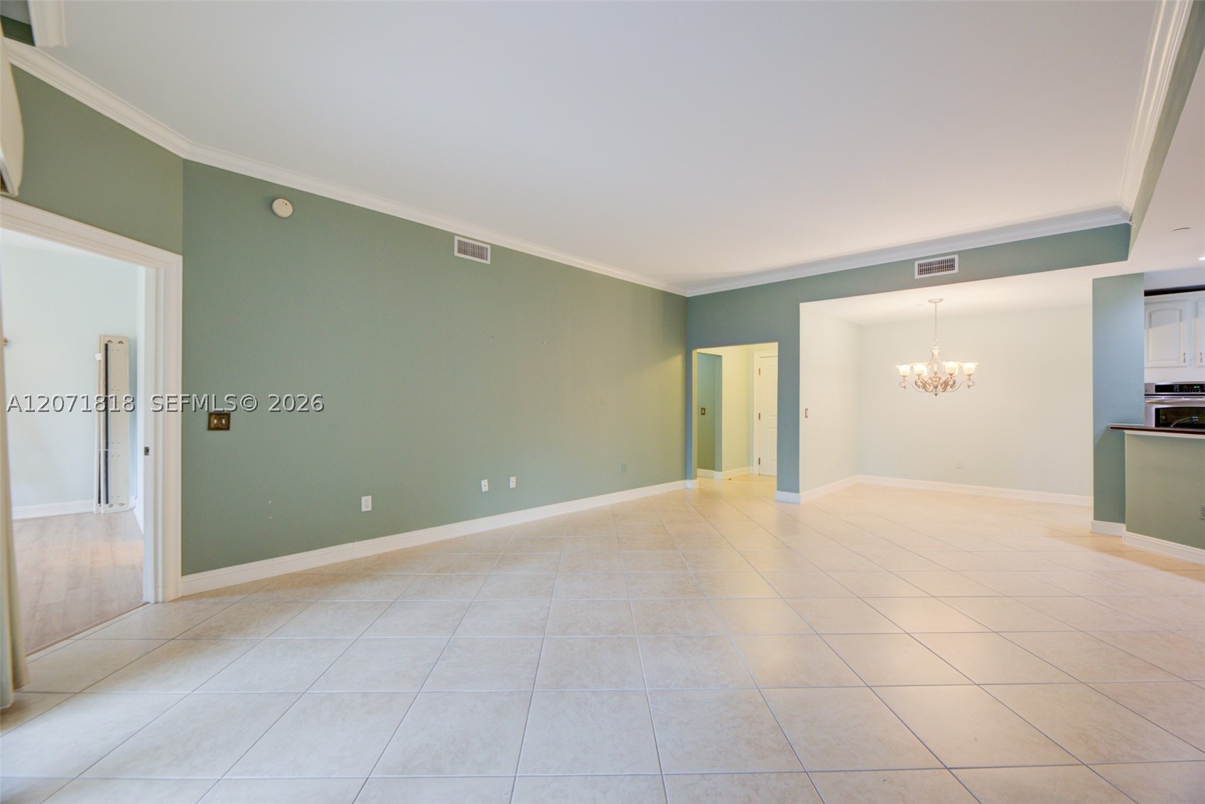 16135 Emerald Estates Dr 165 Property Photo 9