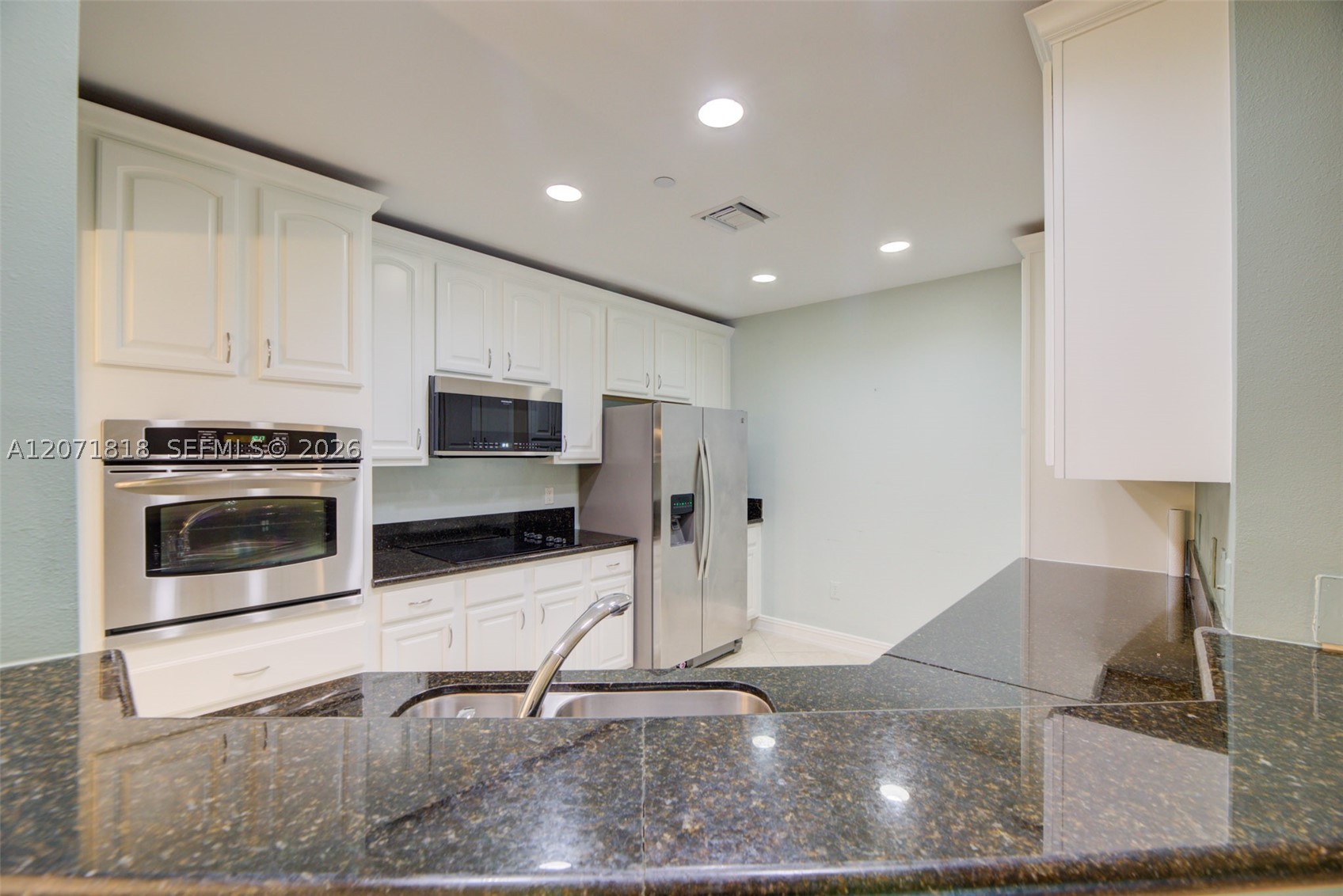 16135 Emerald Estates Dr 165 Property Photo 21