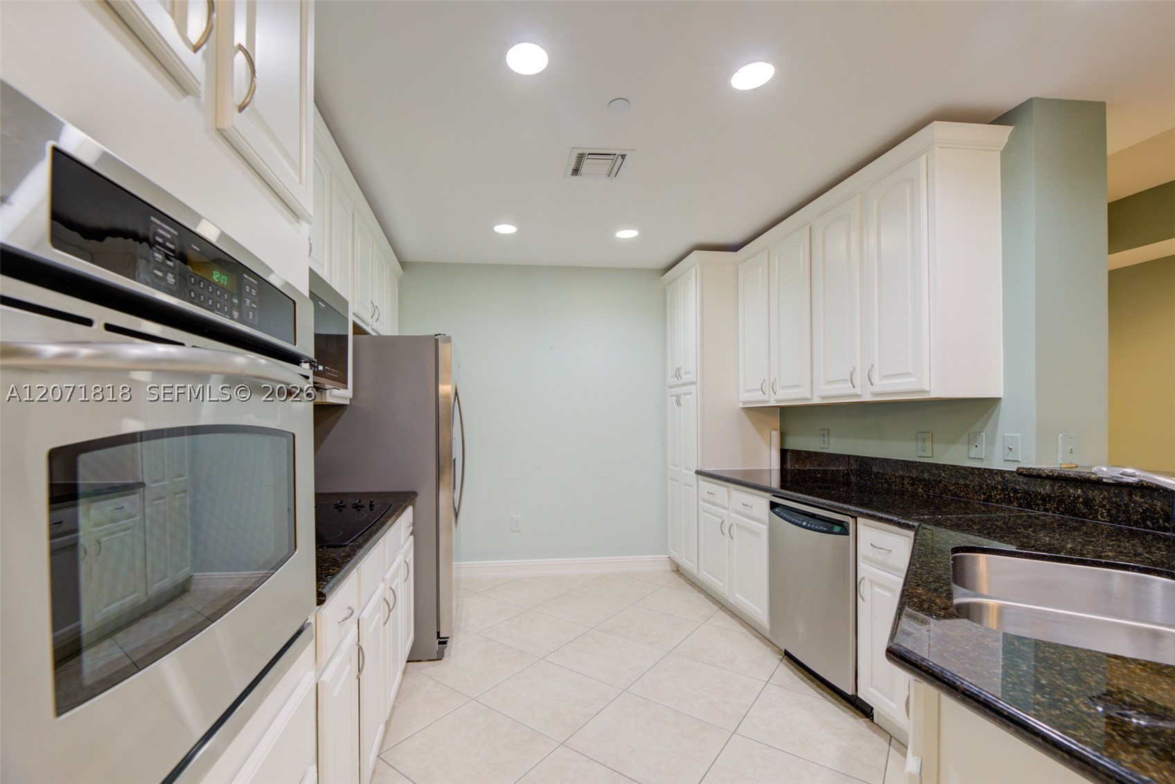 16135 Emerald Estates Dr 165 Property Photo 22