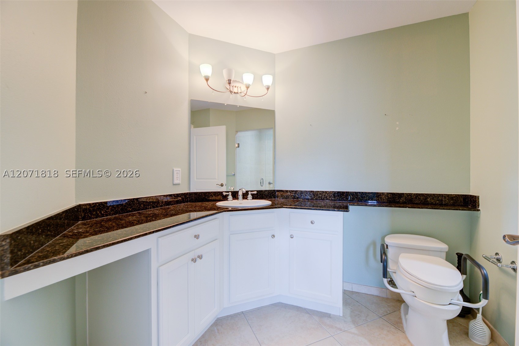 16135 Emerald Estates Dr 165 Property Photo 38