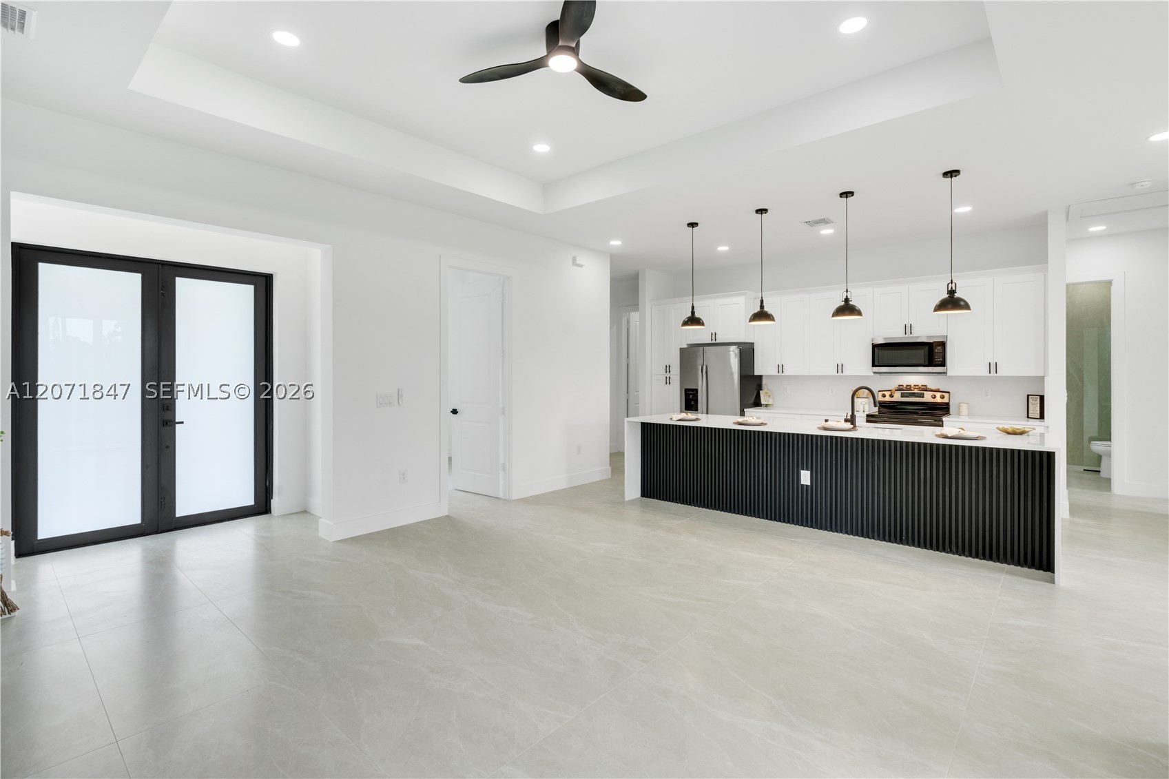 1047 Merry St Property Photo 5