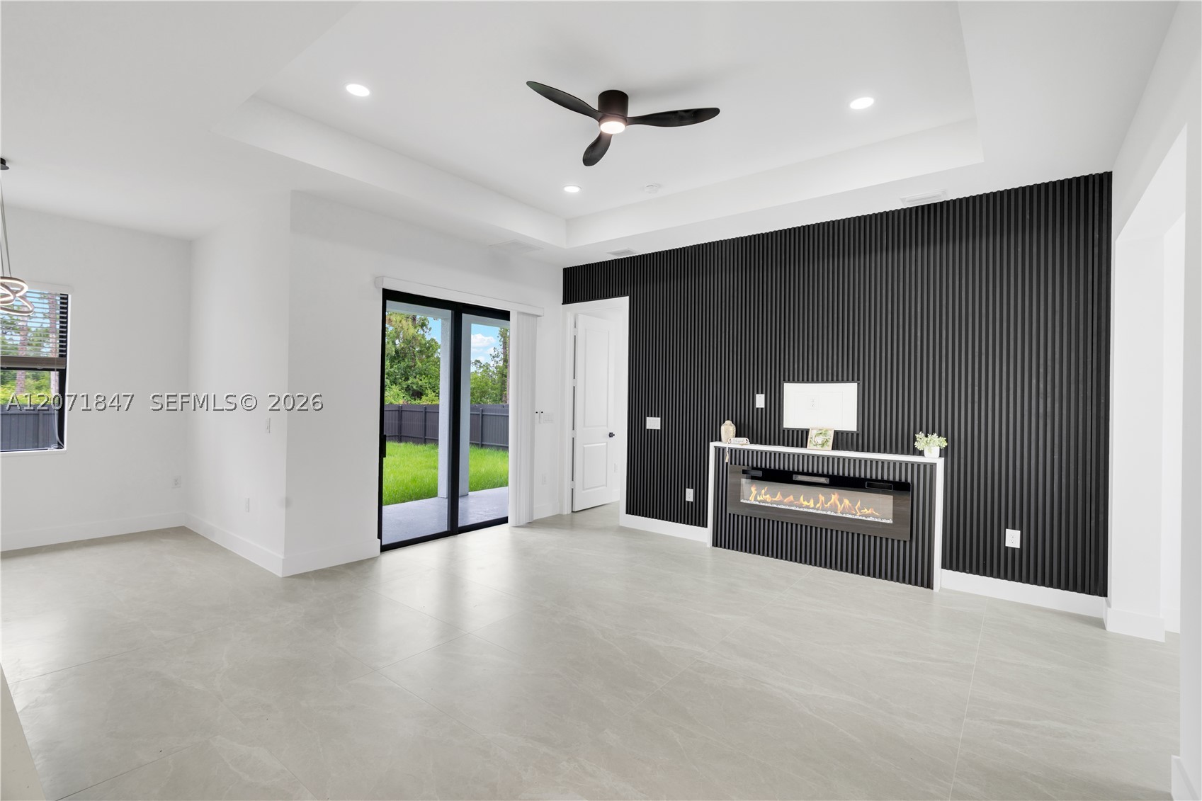 1047 Merry St Property Photo 8