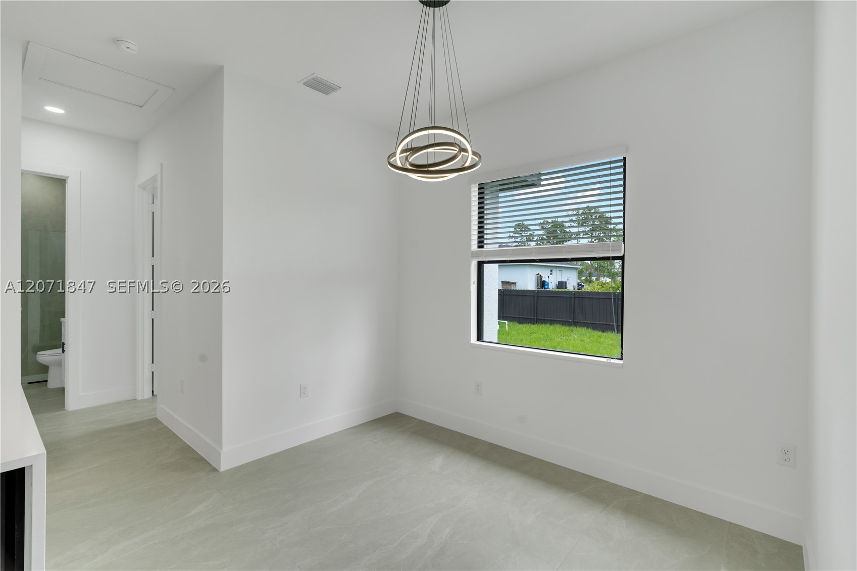 1047 Merry St Property Photo 11