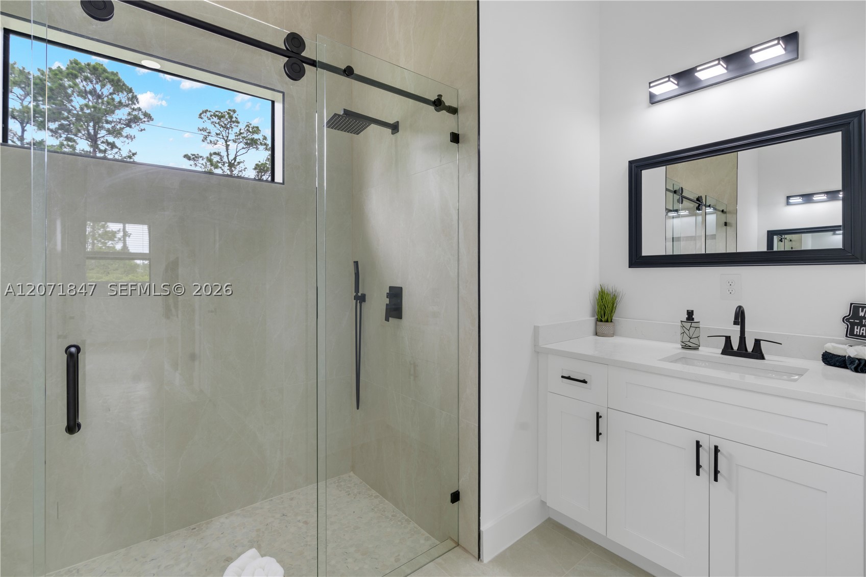 1047 Merry St Property Photo 27