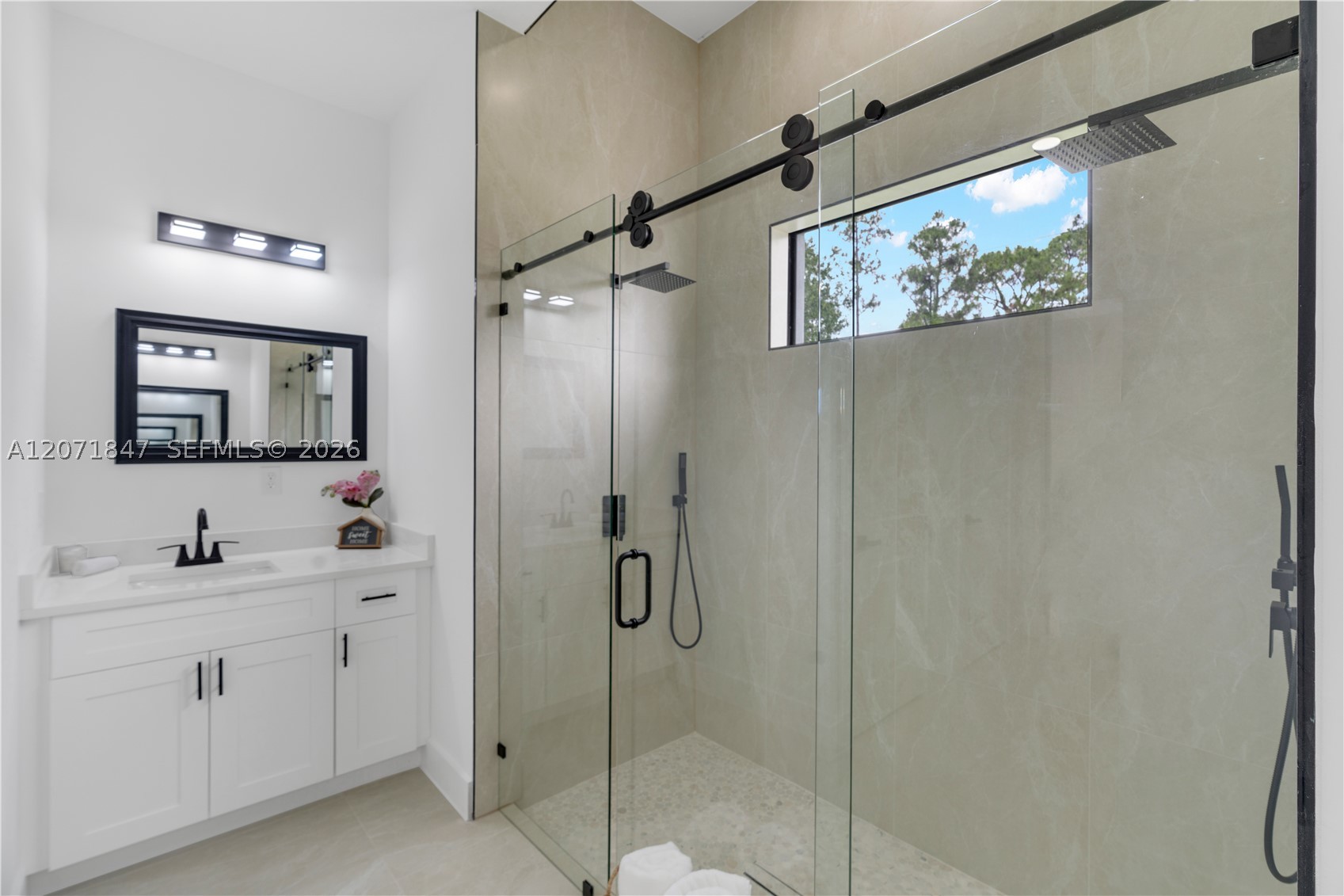 1047 Merry St Property Photo 29