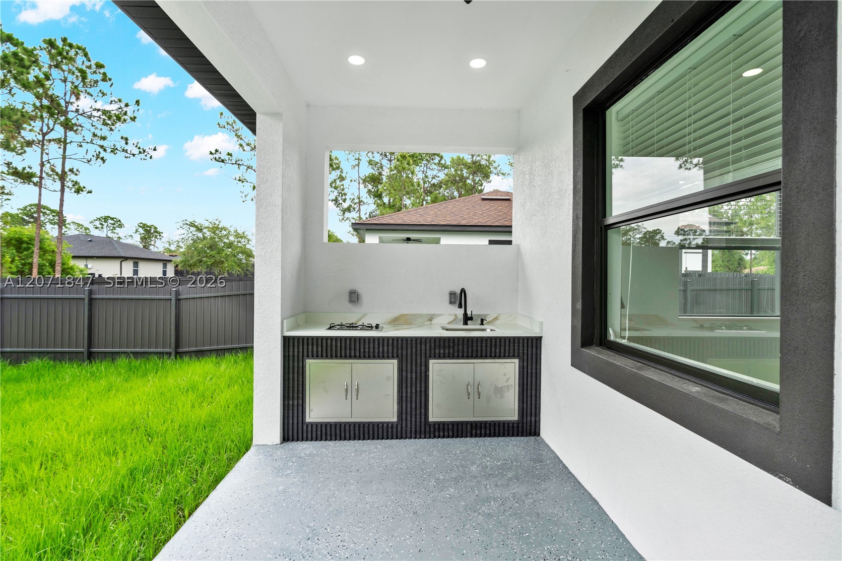 1047 Merry St Property Photo 31