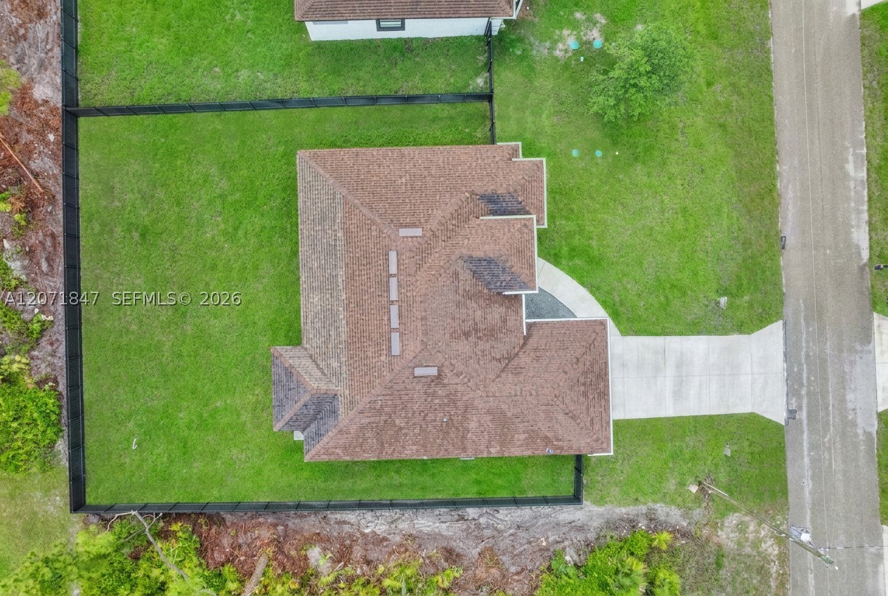 1047 Merry St Property Photo 37