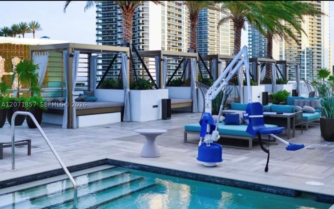 4010 S Ocean Dr R2007 Property Photo 34