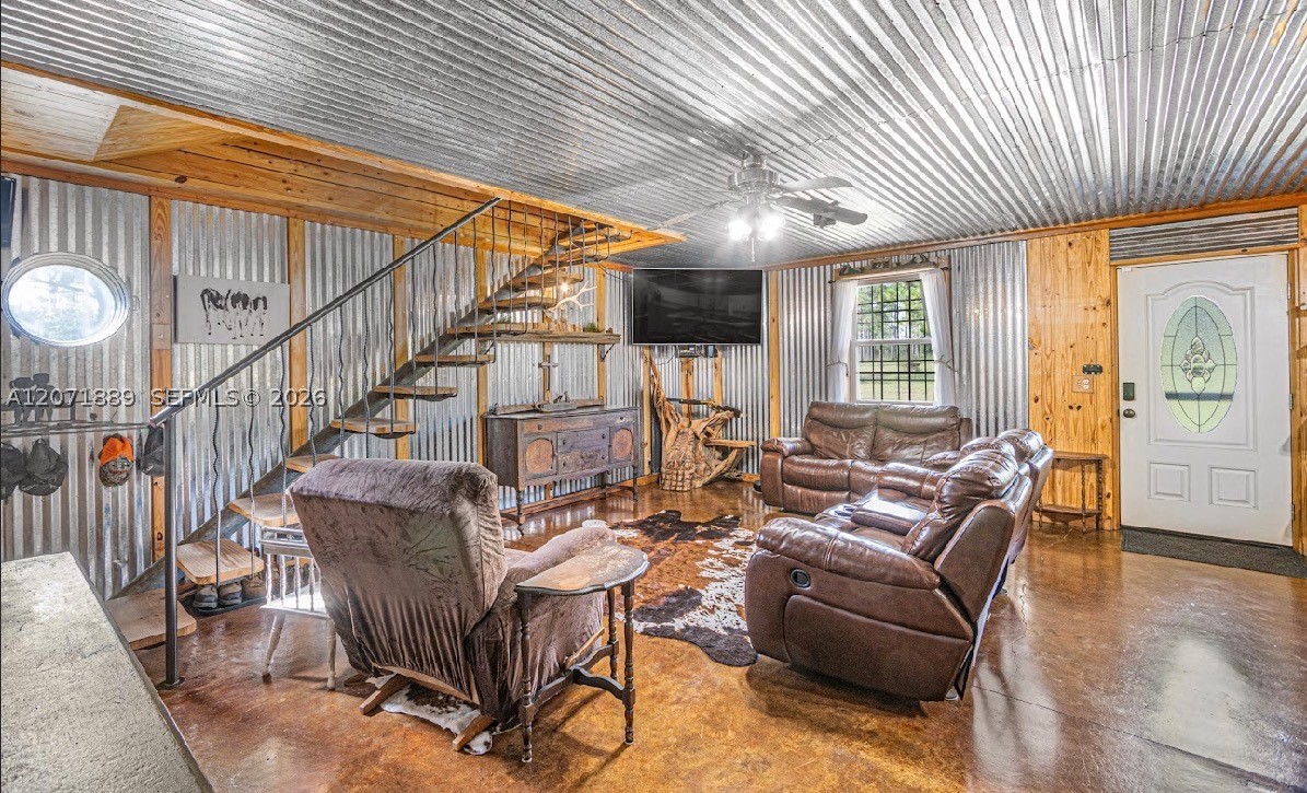 5263 Coy Burgess Loop Property Photo 10