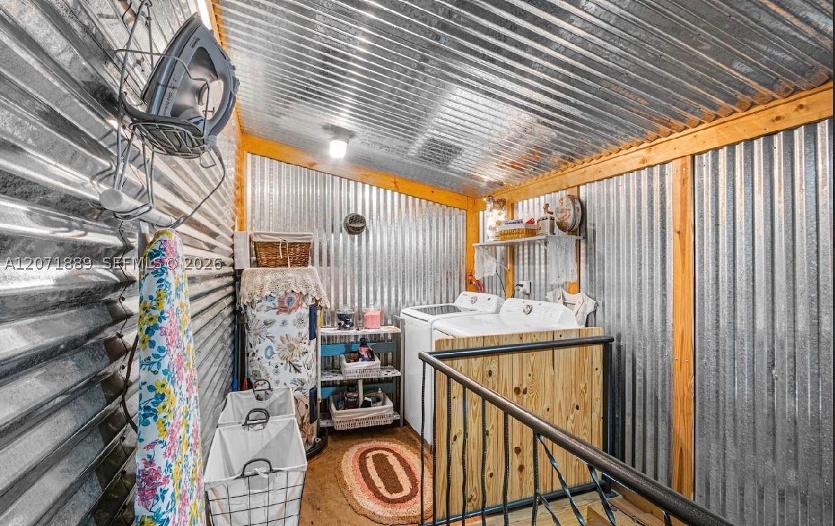 5263 Coy Burgess Loop Property Photo 15