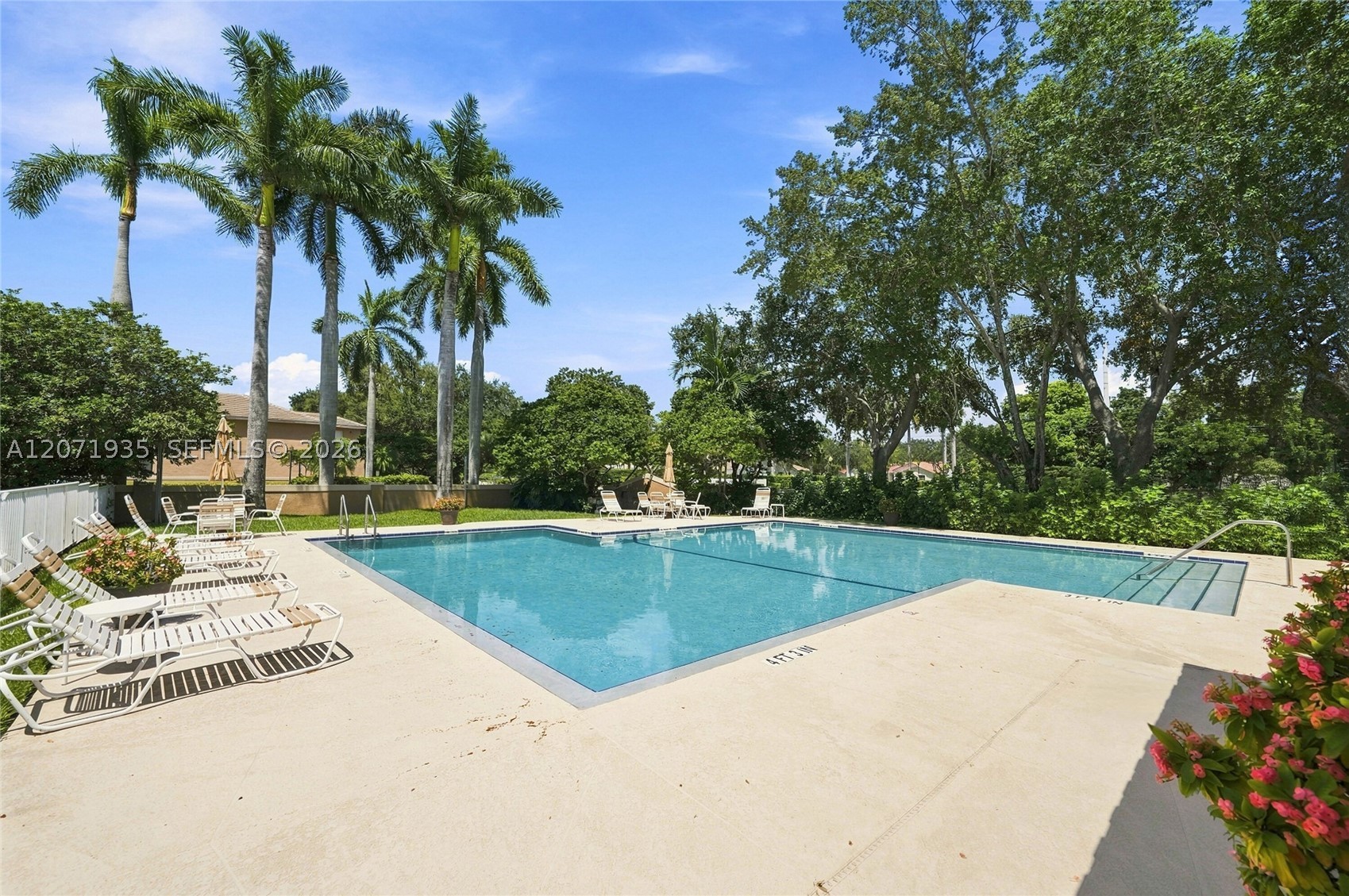 10140 Royal Palm Blvd 402-b Property Photo 31