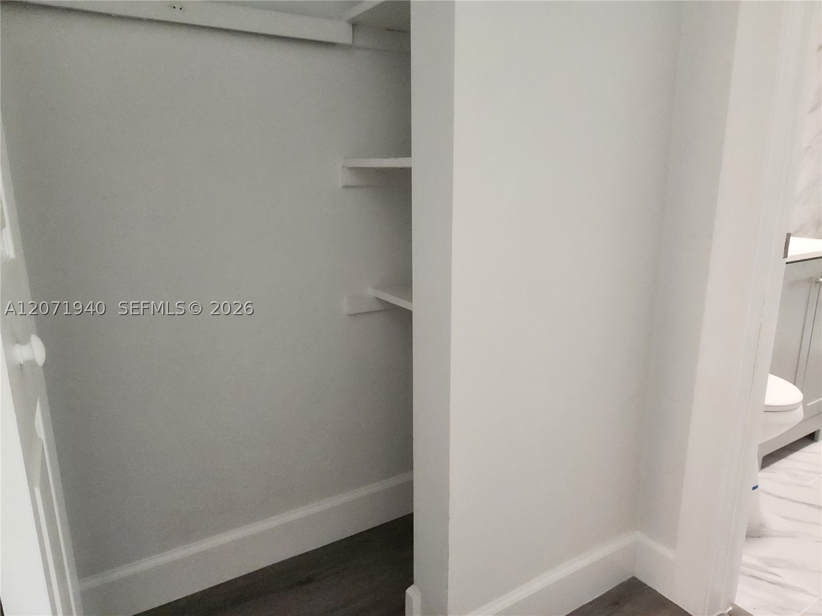 1239 Marseille Dr 4 Property Photo 9