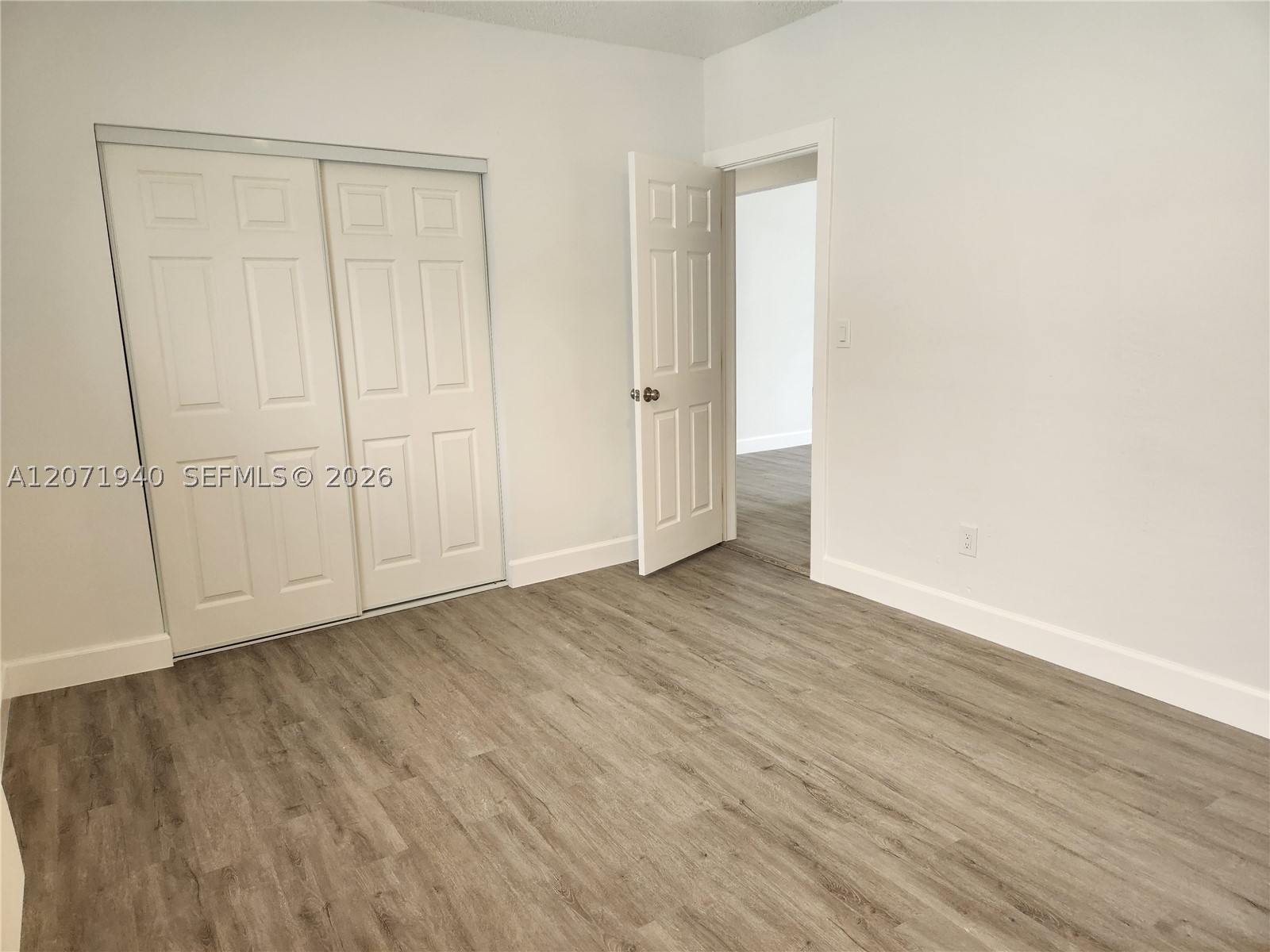 1239 Marseille Dr 4 Property Photo 12