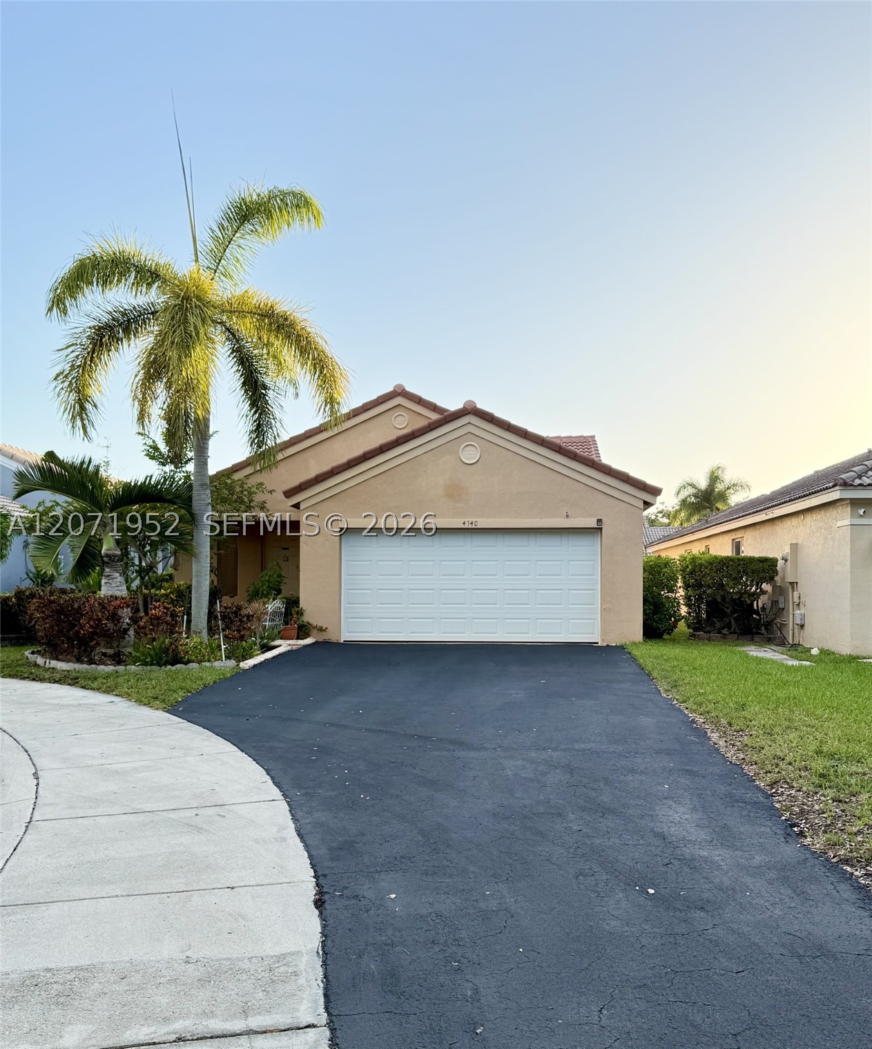 4340 Pine Ridge Ct Property Photo 1