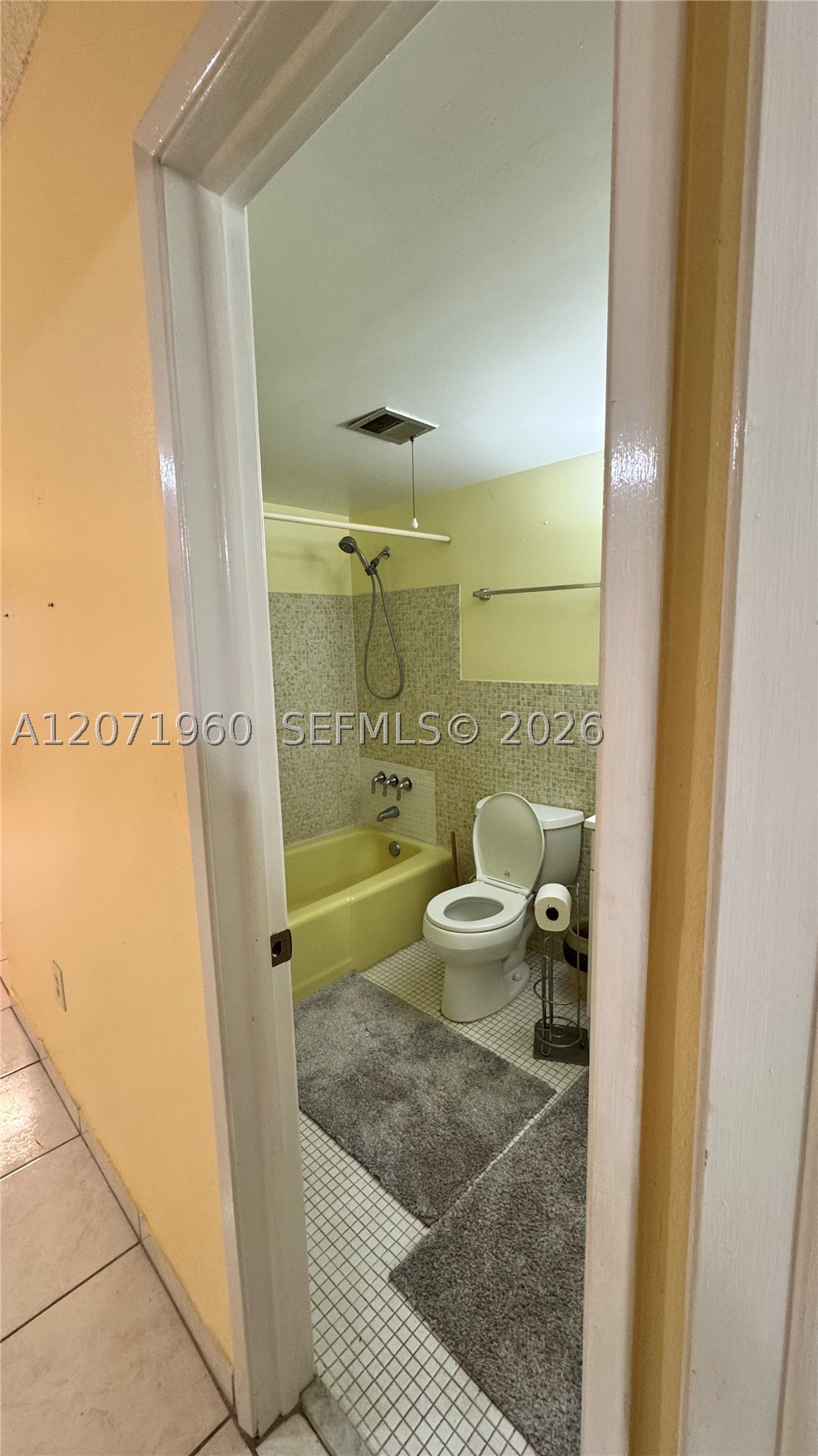 160 Ne 203rd Ter E20 Property Photo 8