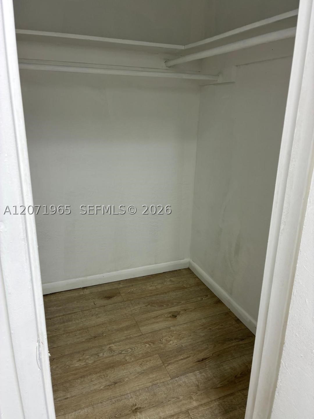 620 76th St 10 Property Photo 10