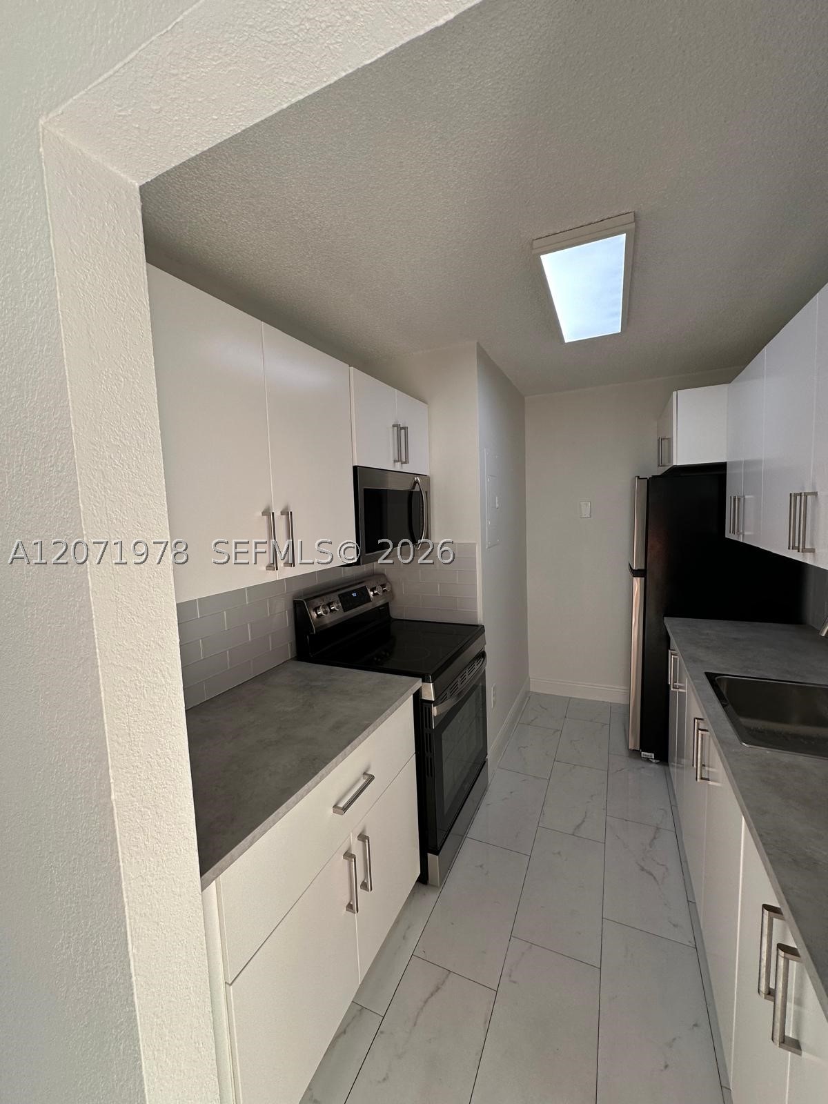 7401 Sw 152nd Ave 208-1 Property Photo 11