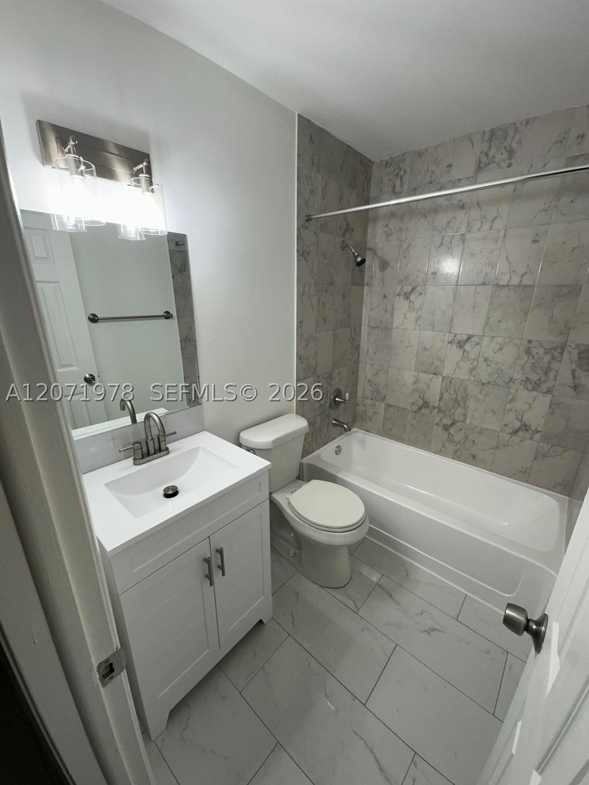 7401 Sw 152nd Ave 208-1 Property Photo 16