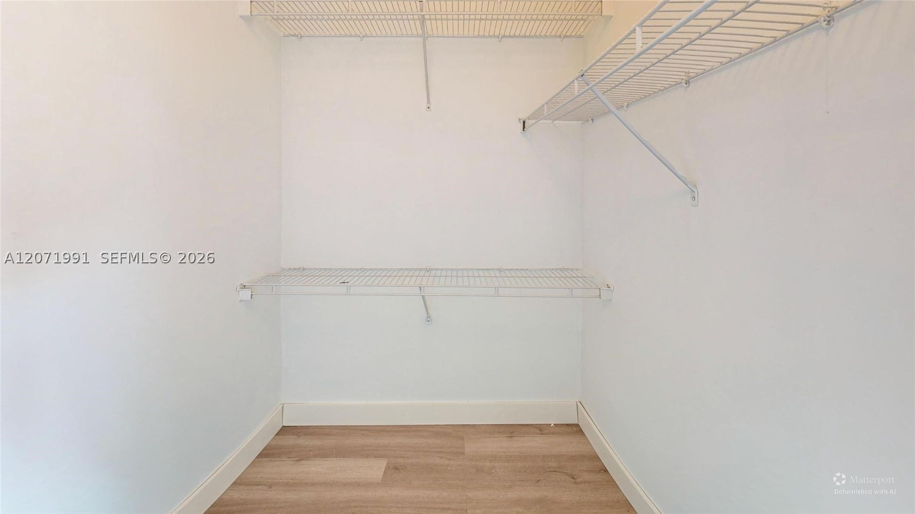 A12071991 Property Photo 10
