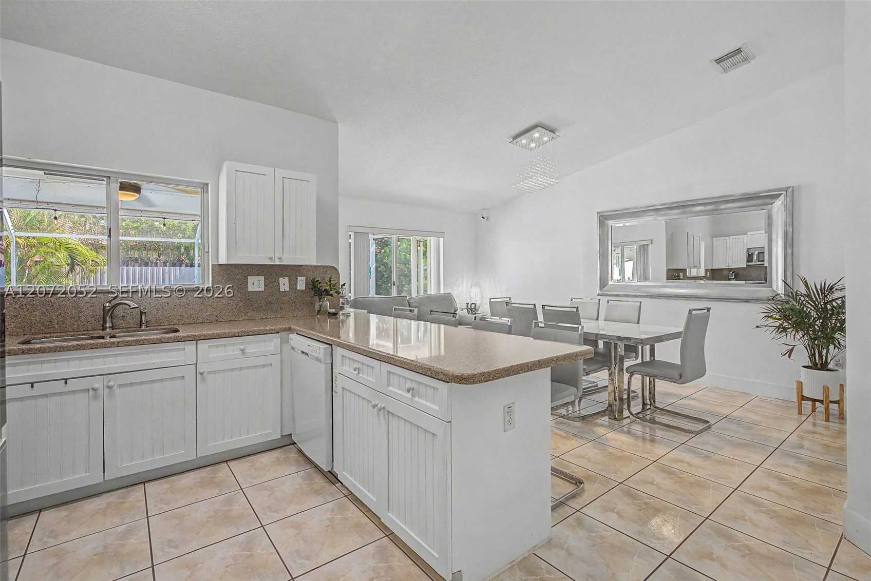 15431 Sw 177th Ter Property Photo 8